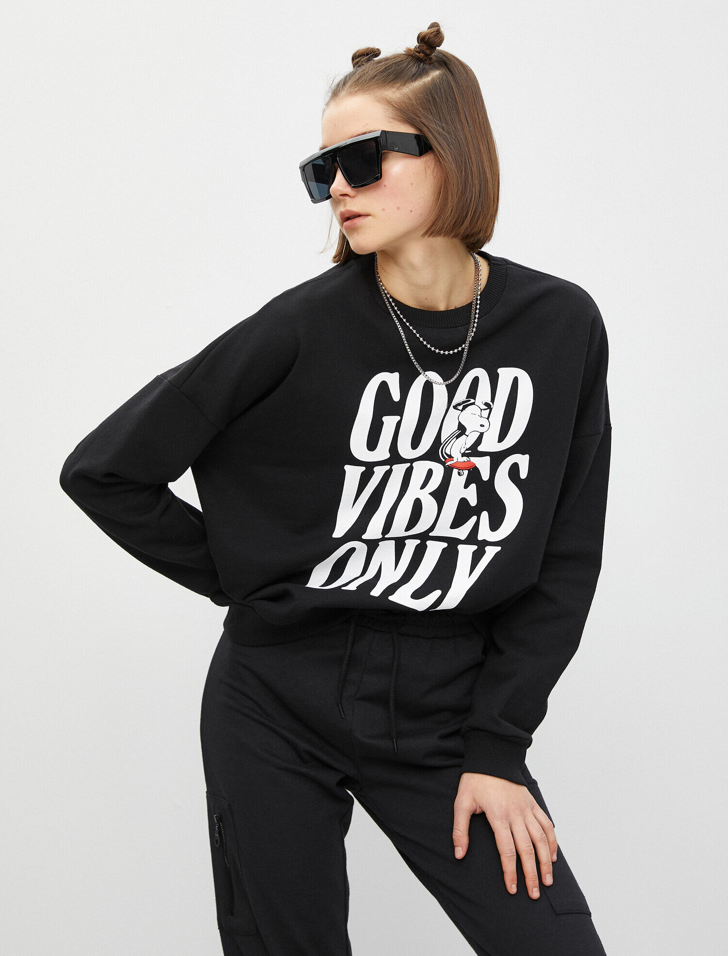   Bisiklet Yaka Lisanslı Snoopy Sweatshirt