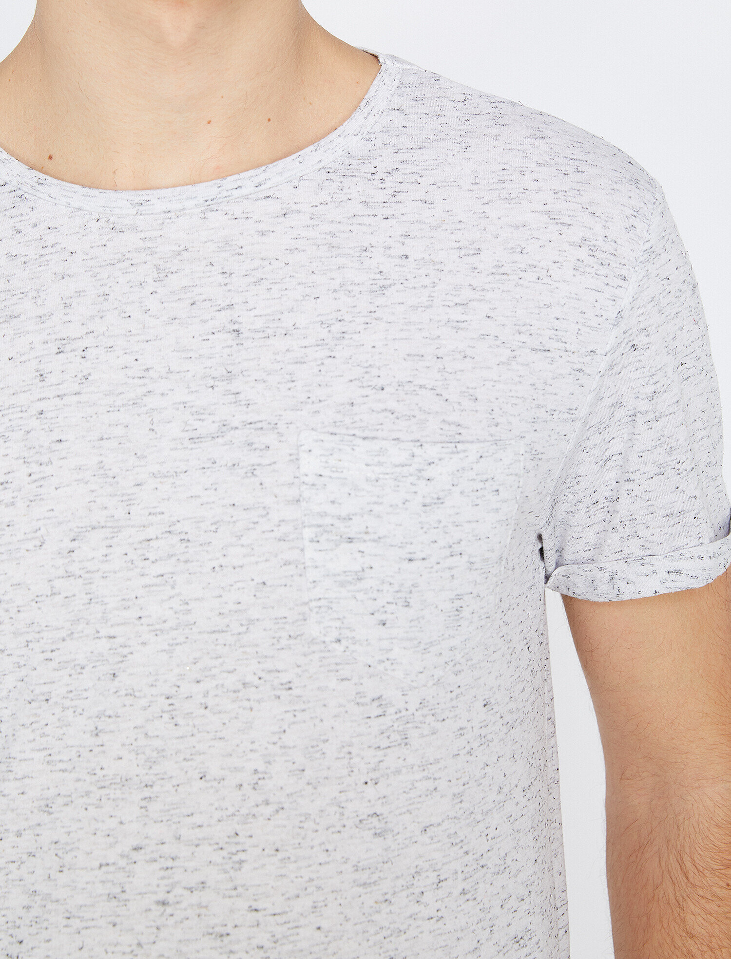   Cep Detaylı Tişört