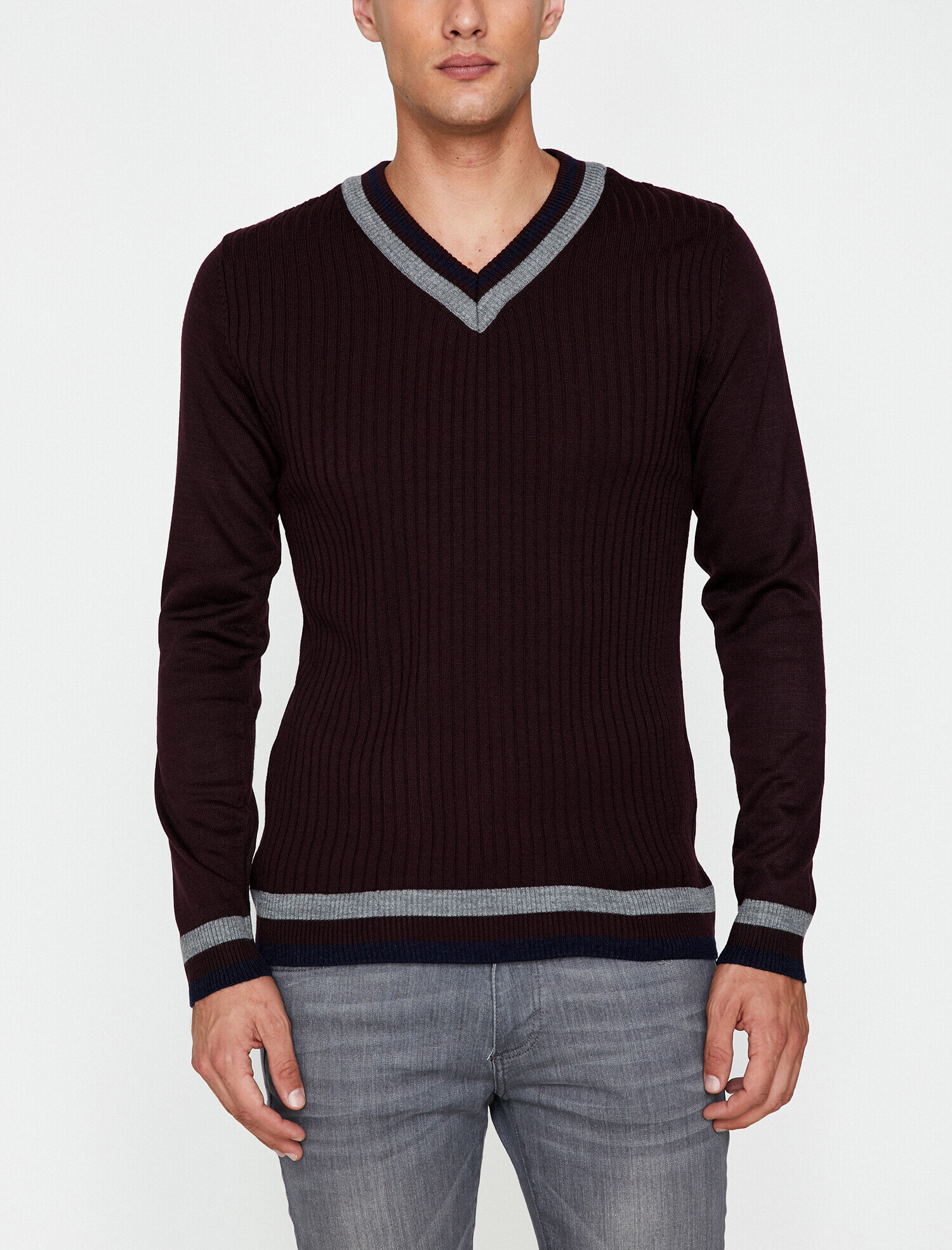   Triko Kazak V Yaka Uzun Kollu