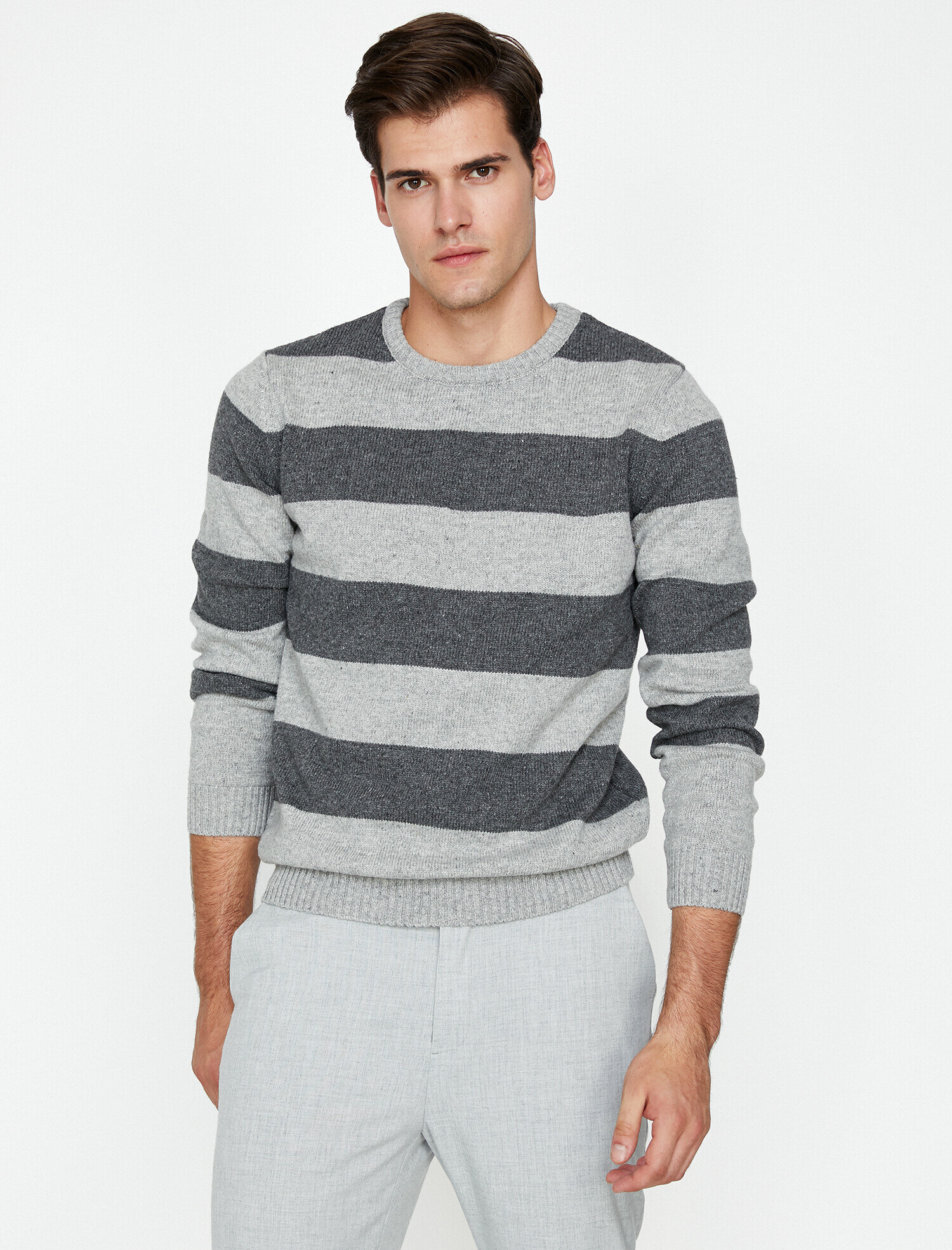   Çizgili Triko Kazak