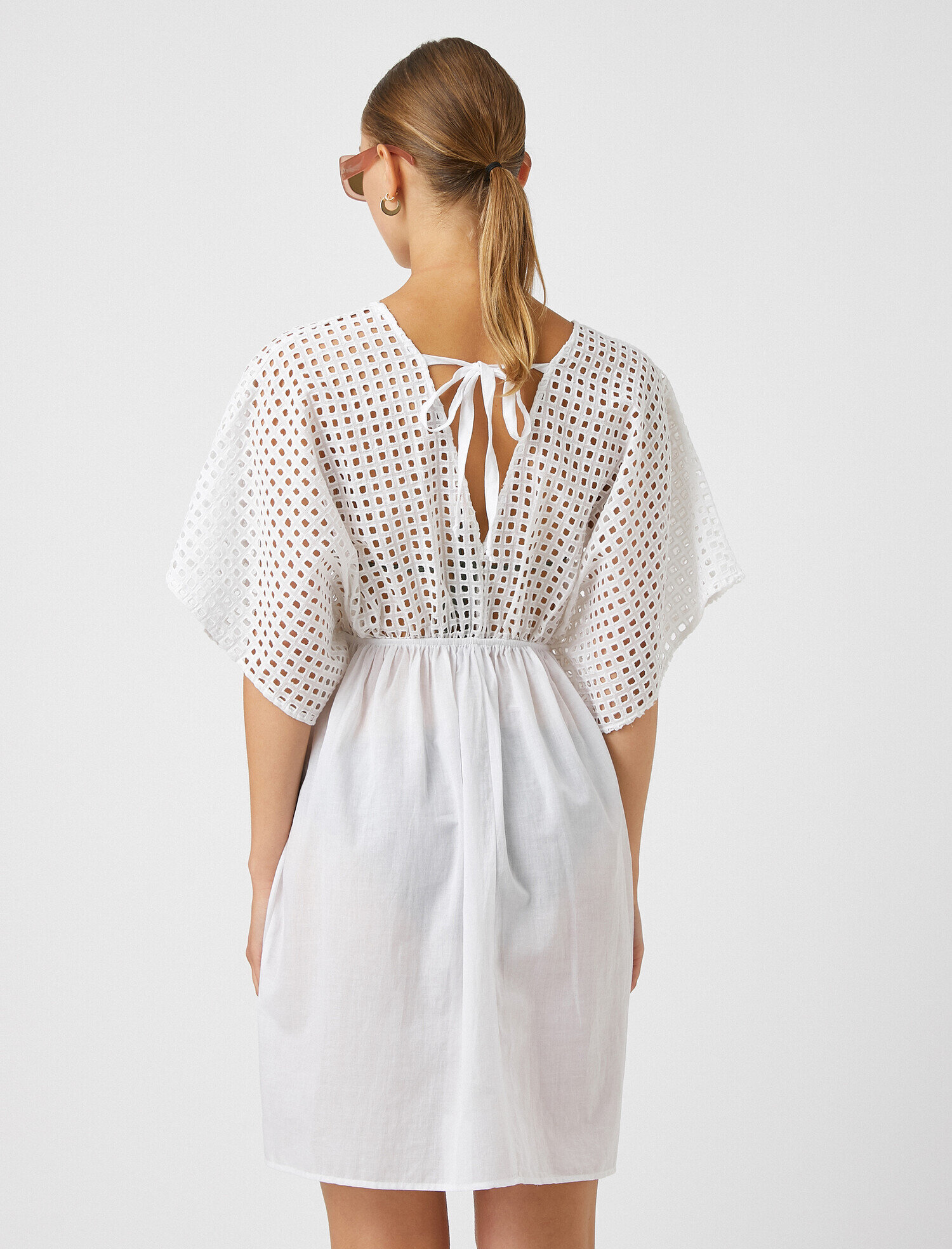   Sırt Detaylı Elbise