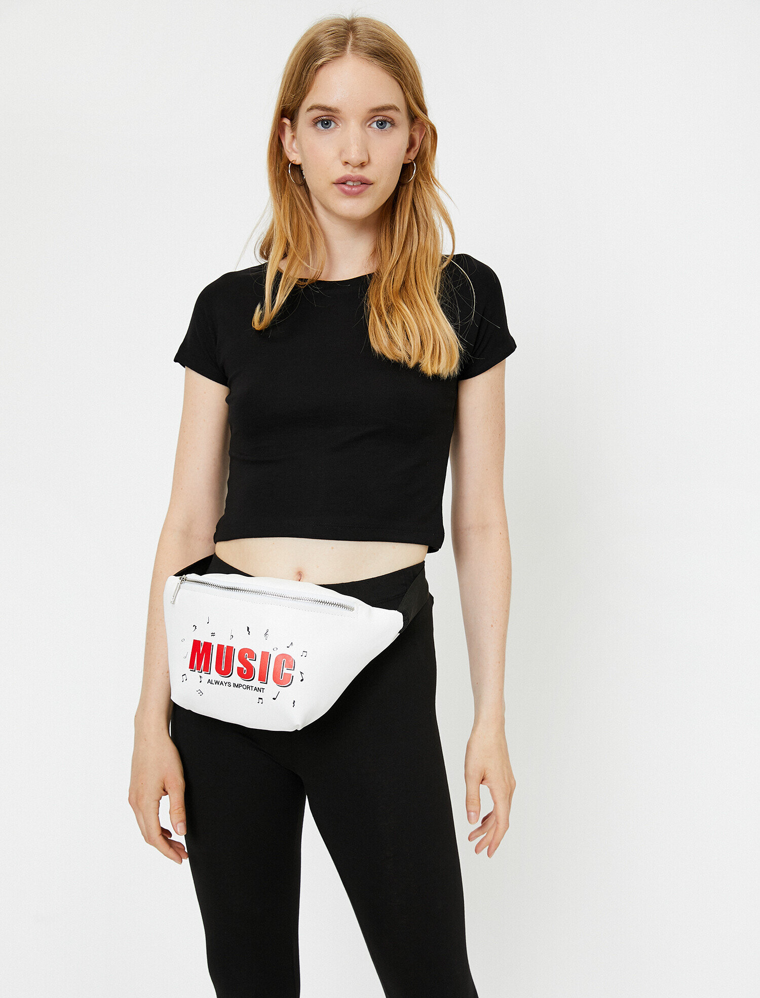  Kadın Fermuar Detaylı Bel Çantası