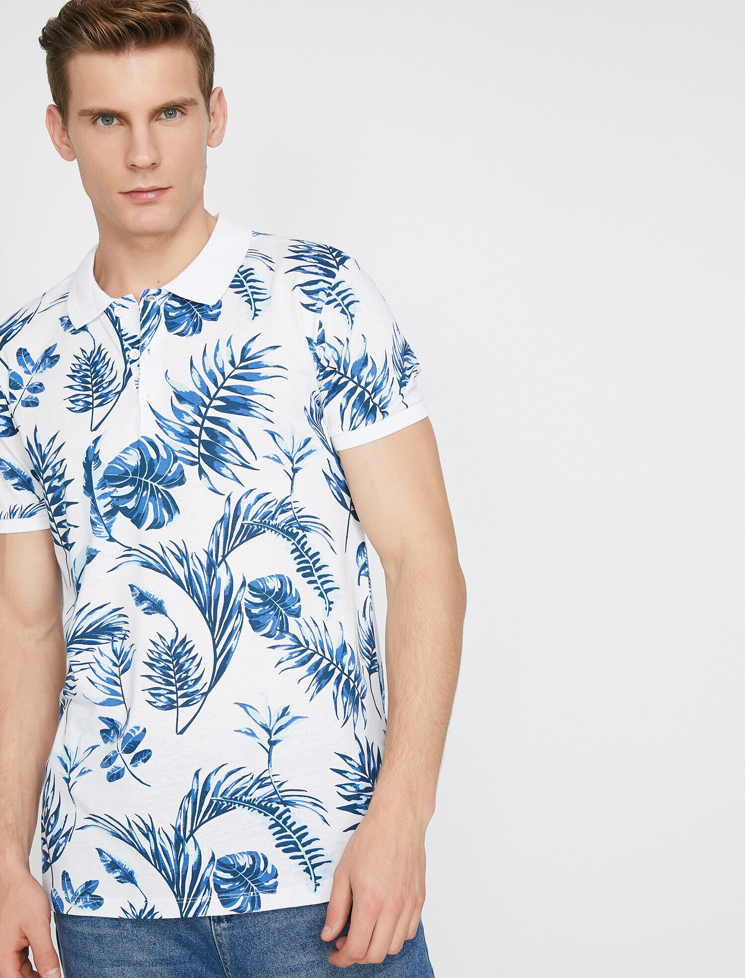   Desenli Polo Yaka Tişört Kısa Kollu