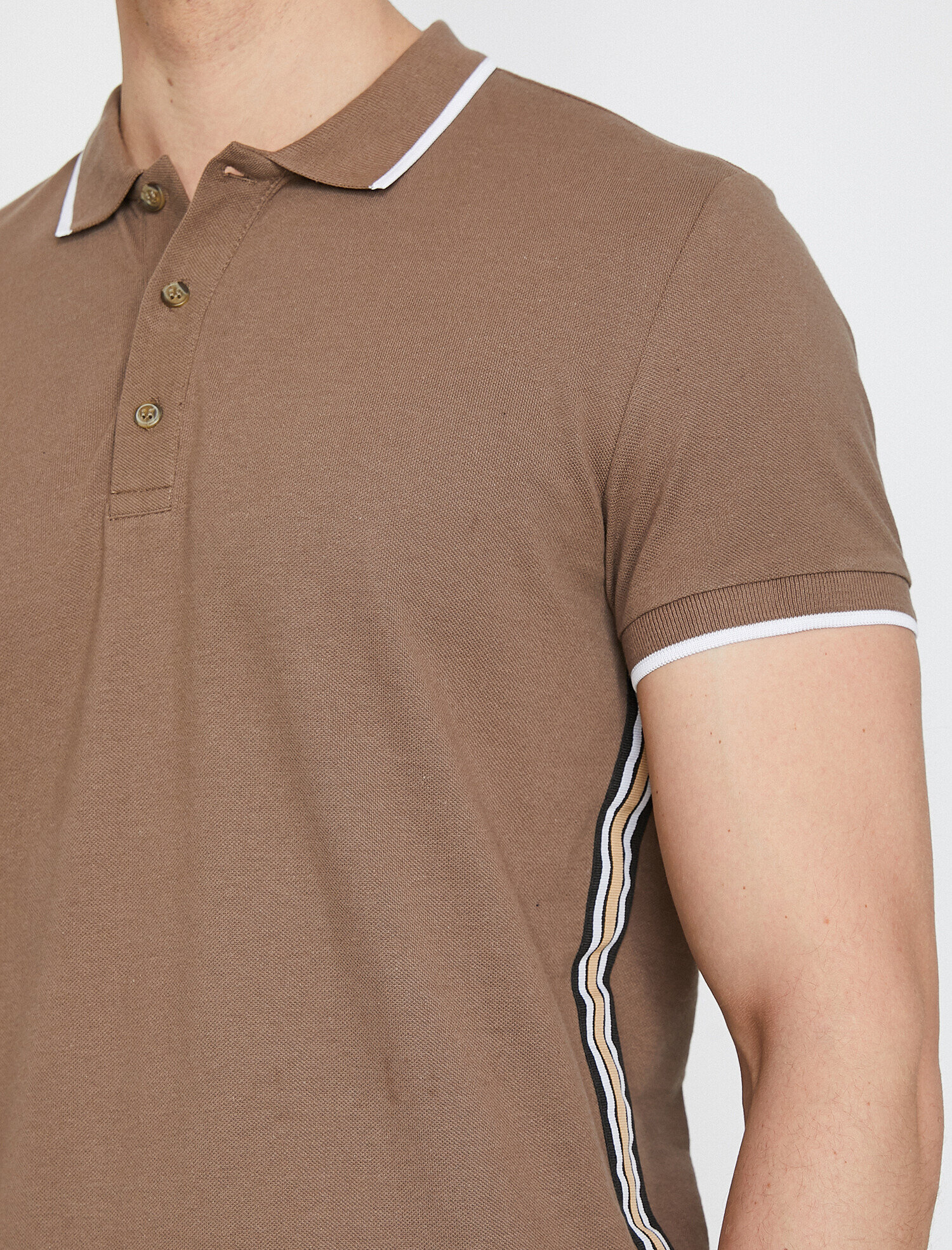   Polo Yaka Yanları Şerit Detaylı Pike Kumaş Slim Fit Tişört