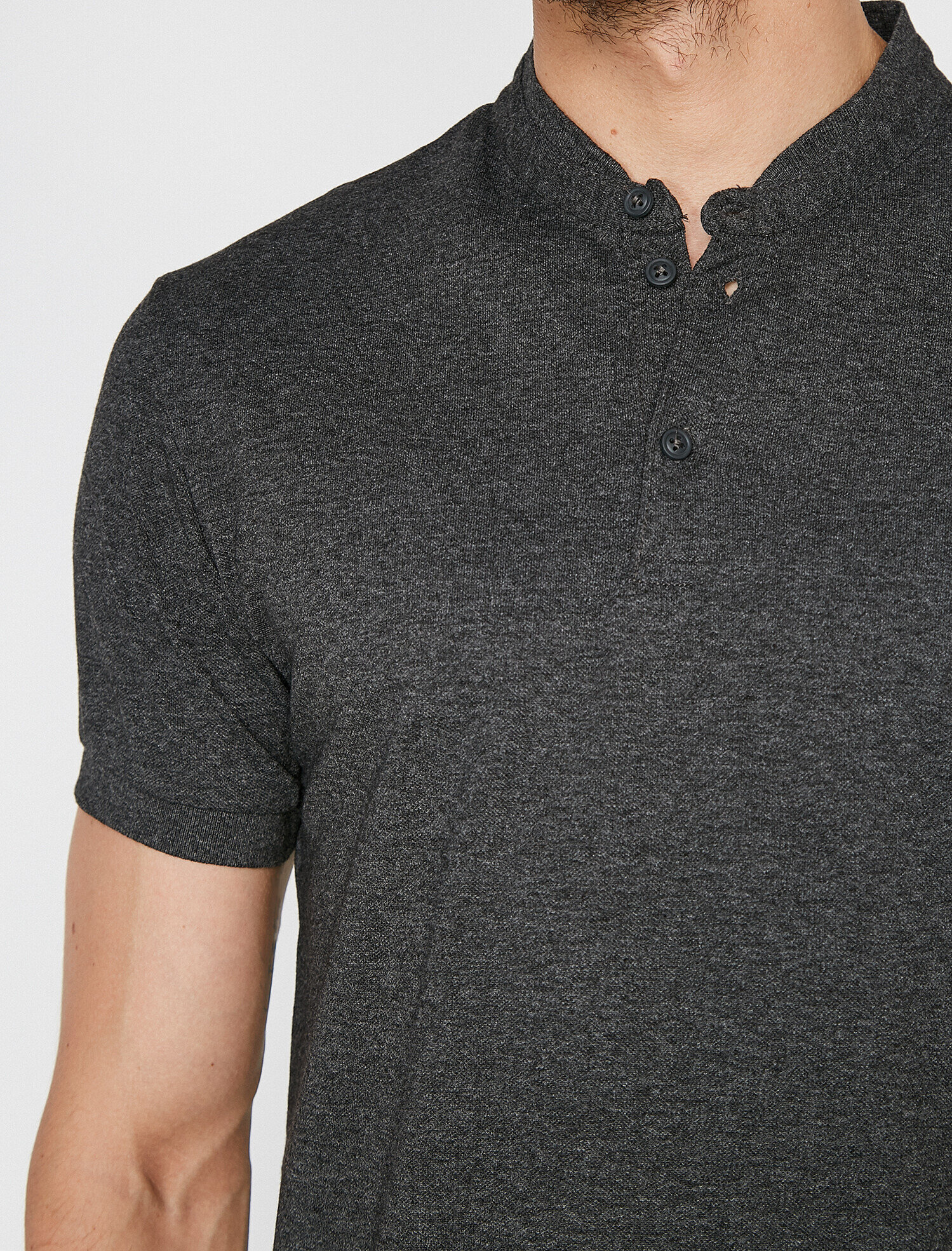MODELO S535. PORT AUTHORITY® CAMISA DE MANGA CORTA CON ACABADO ANTIMANCHAS Y BOTONES DE COCO - Camisas - HOMBRE