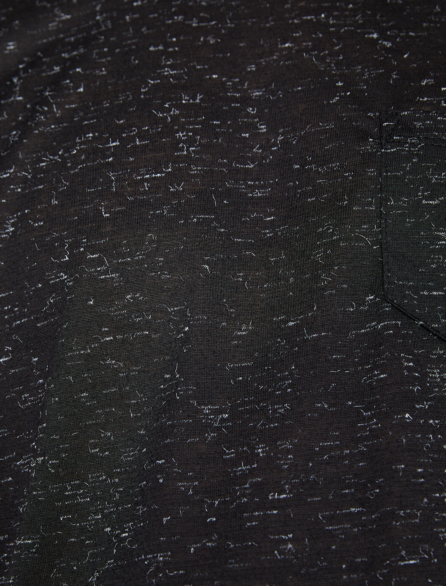   Cep Detaylı Tişört