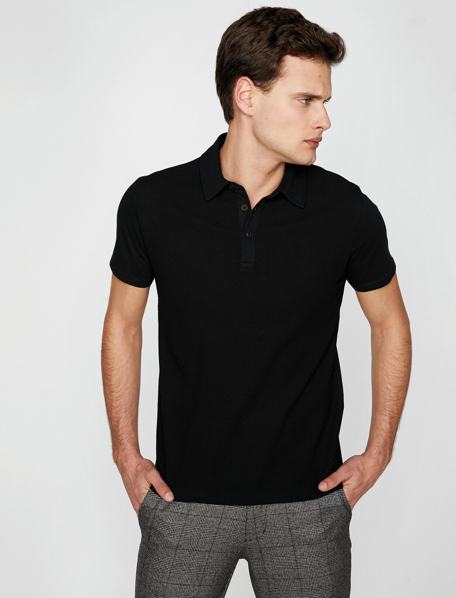   Polo Yaka Kısa Kollu Dokulu Kumaş Slim Fit Tişört