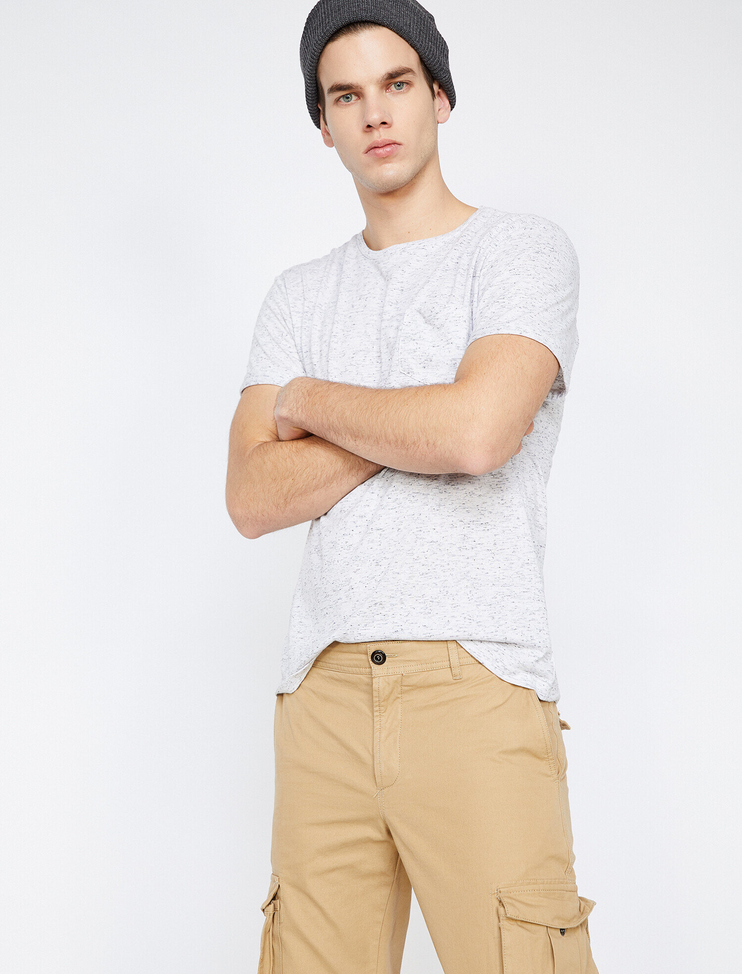   Cep Detaylı Tişört