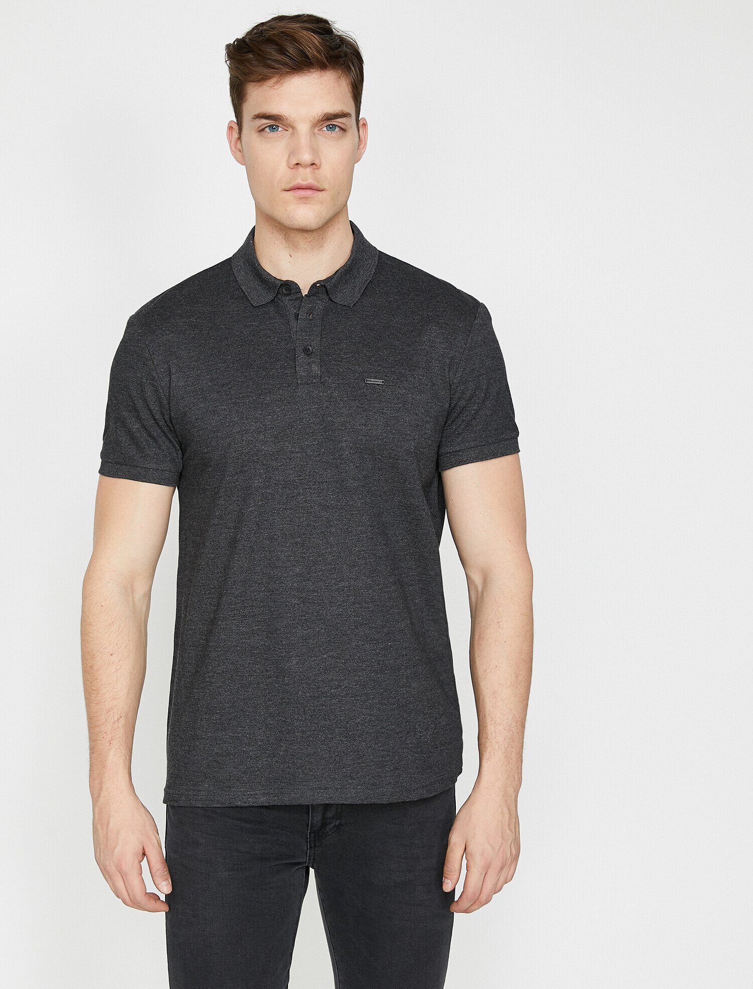   Polo Yaka Metal Logo Detaylı Slim Fit Tişört