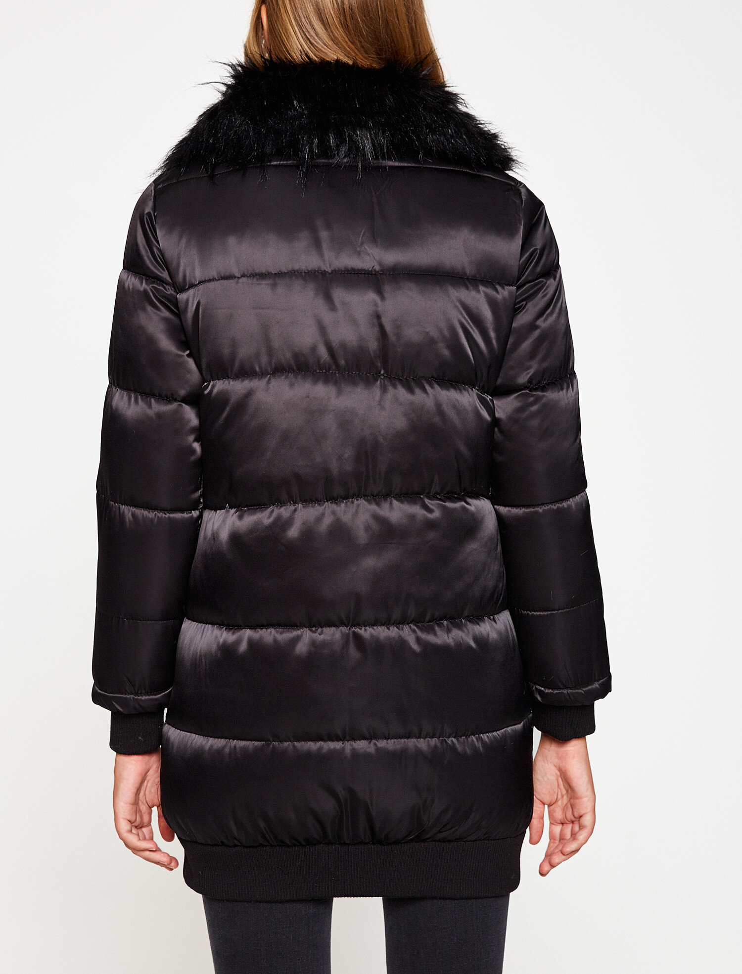   Suni Kürk Detaylı Kapüşonlu Uzun Şişme Mont