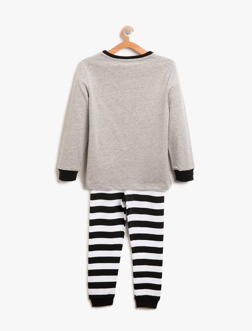  Erkek Çocuk Baskılı Pijama Takımı