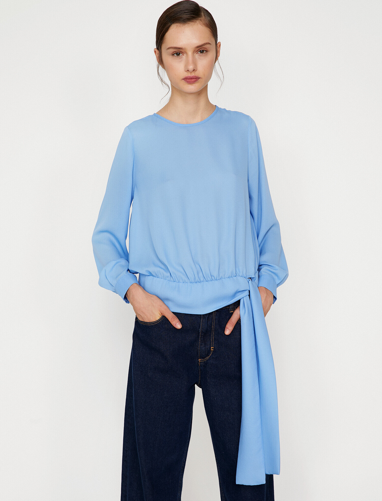   Bağlama Detaylı Bluz