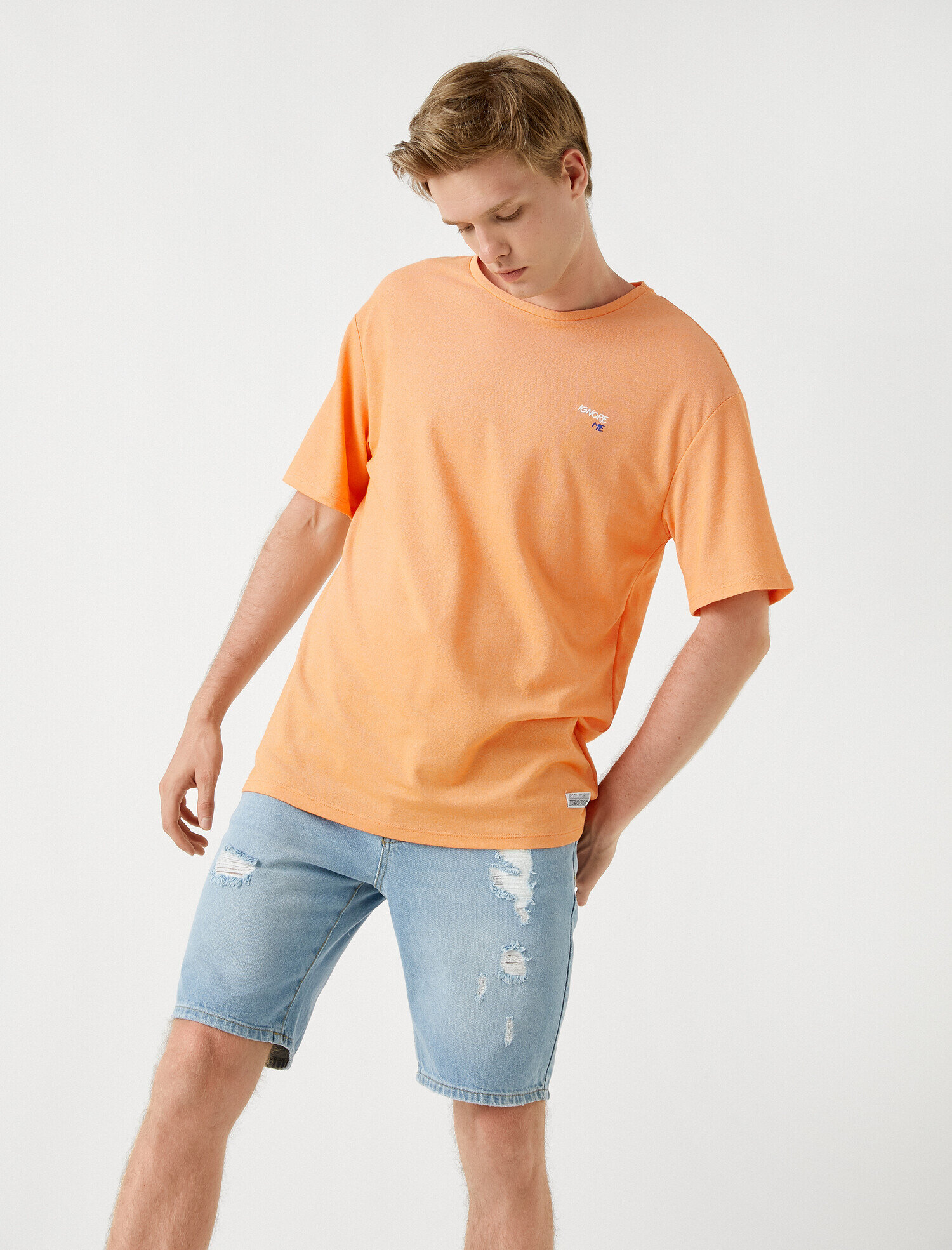   Eskitilmiş Kot Şort