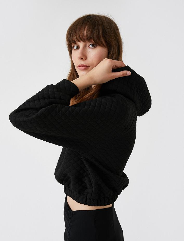  Kapüşonlu Sweatshirt