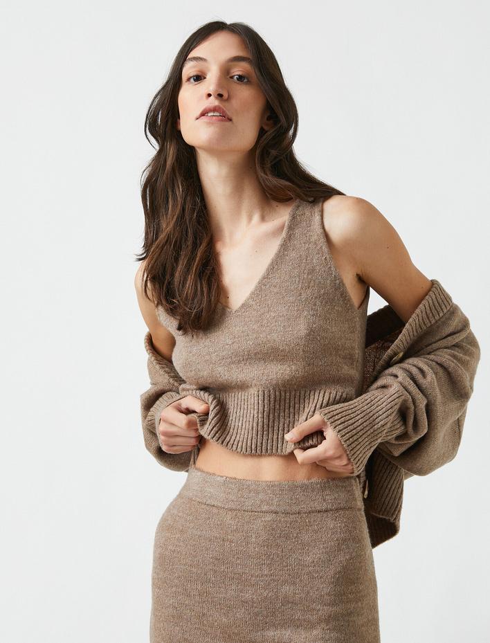  V Yaka Kolsuz Triko Atlet