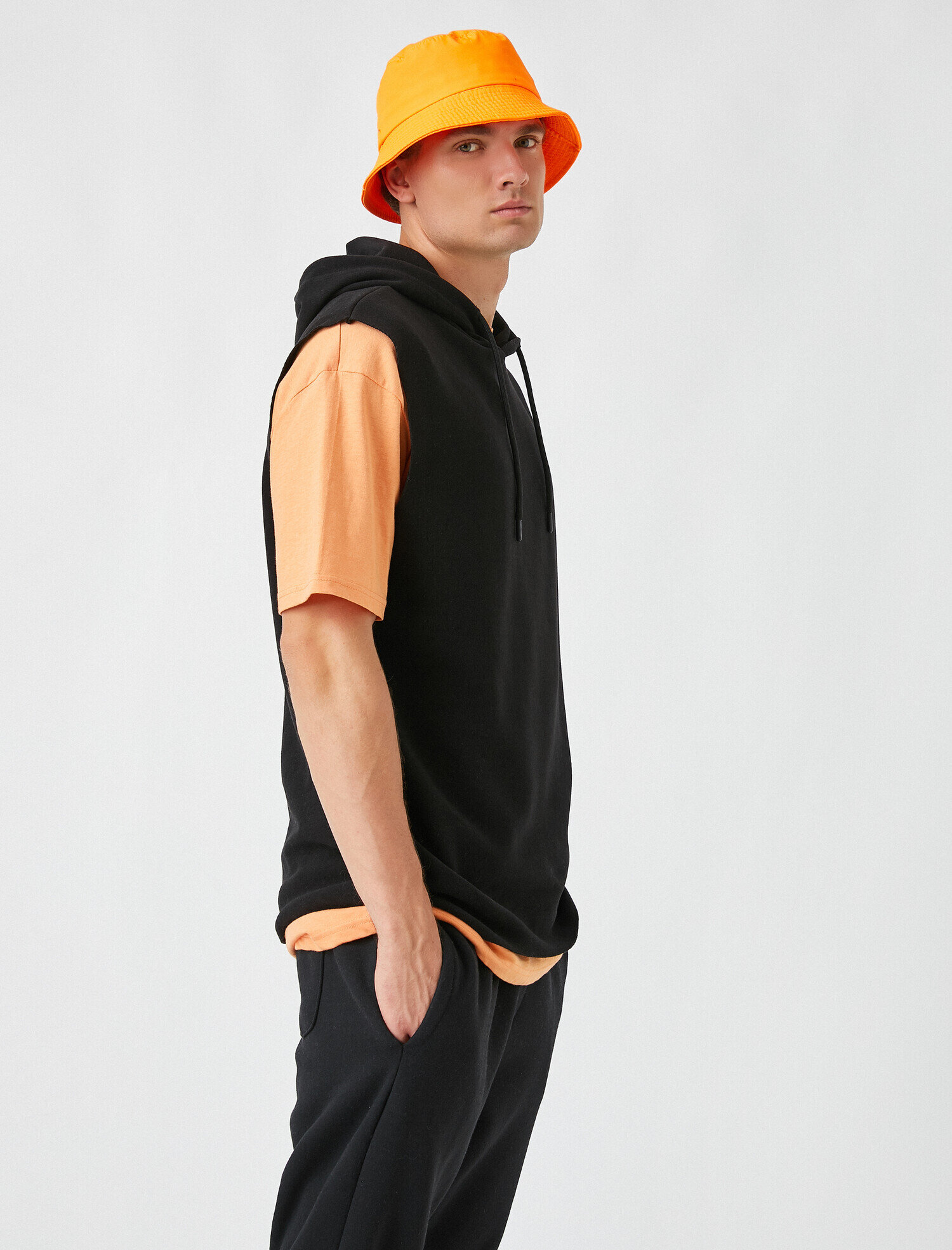 Kapüşonlu Basic Kolsuz Sweatshirt