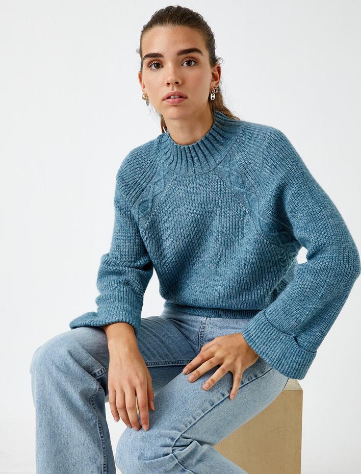  Yarım Balıkçı Yaka Kolları Geniş Triko Kazak