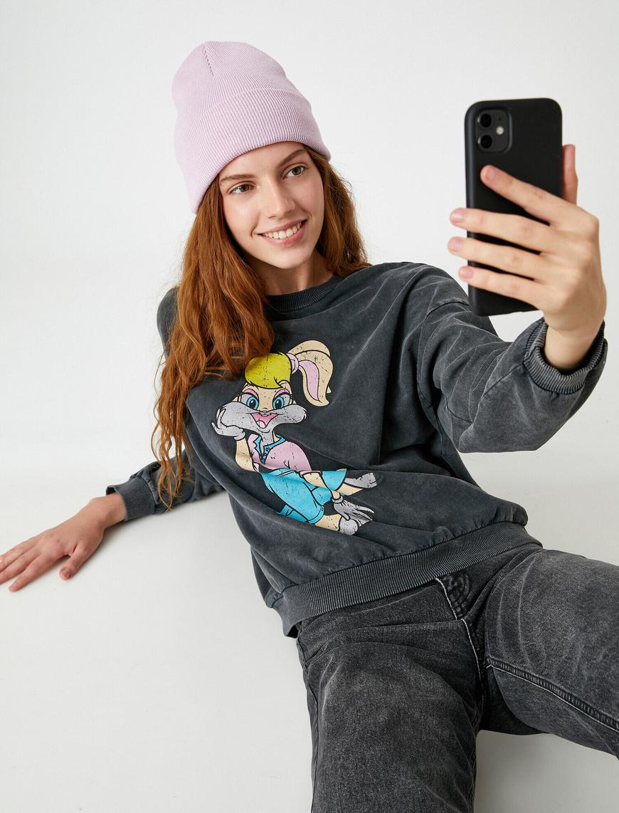   Uzun Kollu Baskılı Sweatshirt Lola Bunny Lisanslı