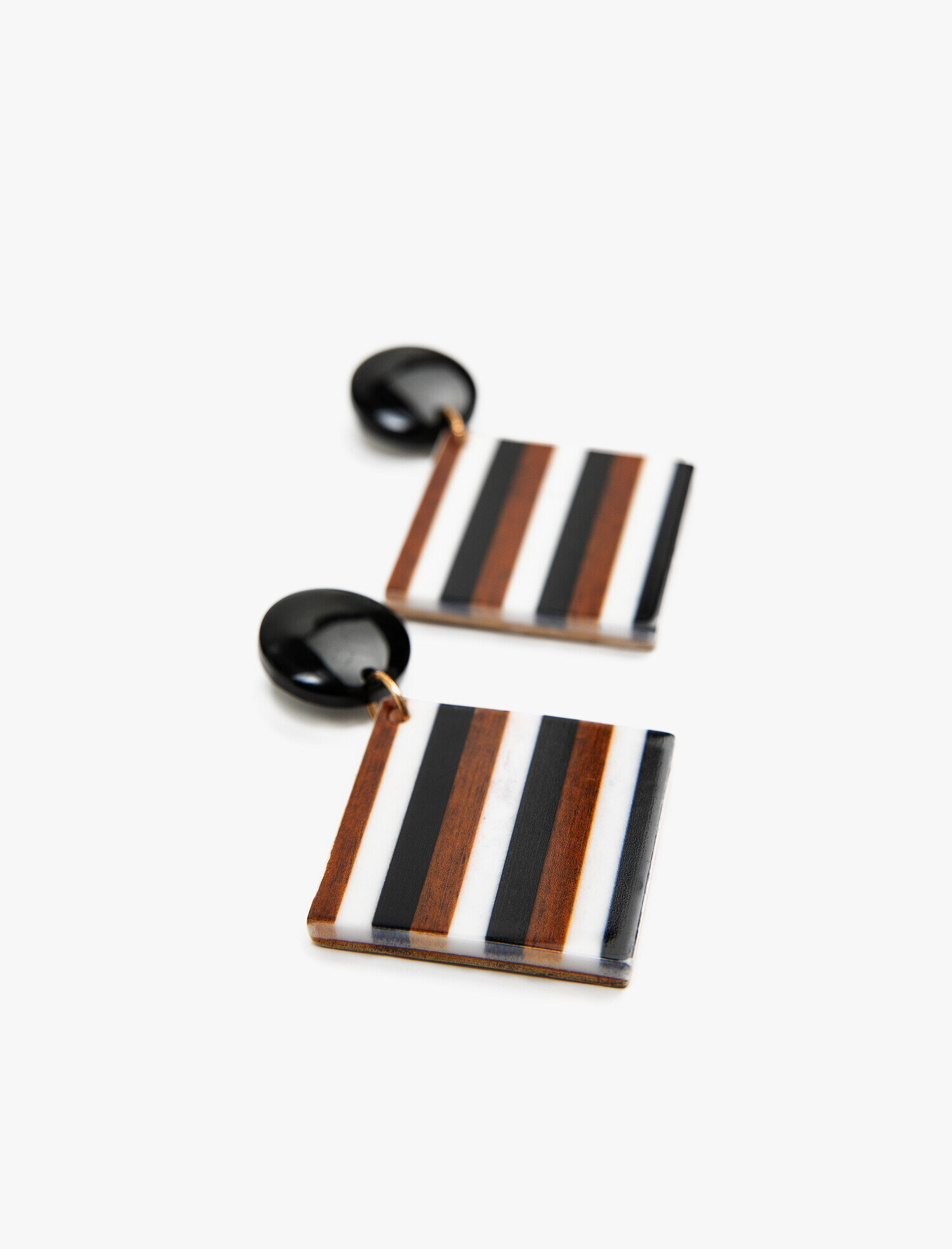  Kadın Geometrik Küpe