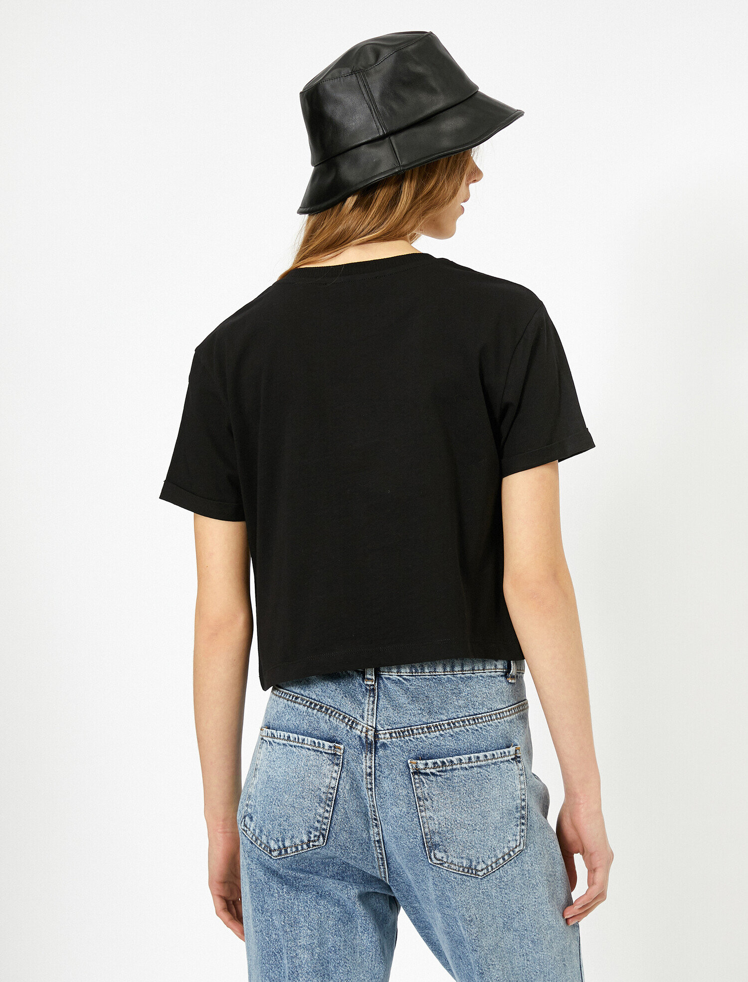   Cep Detaylı Tişört