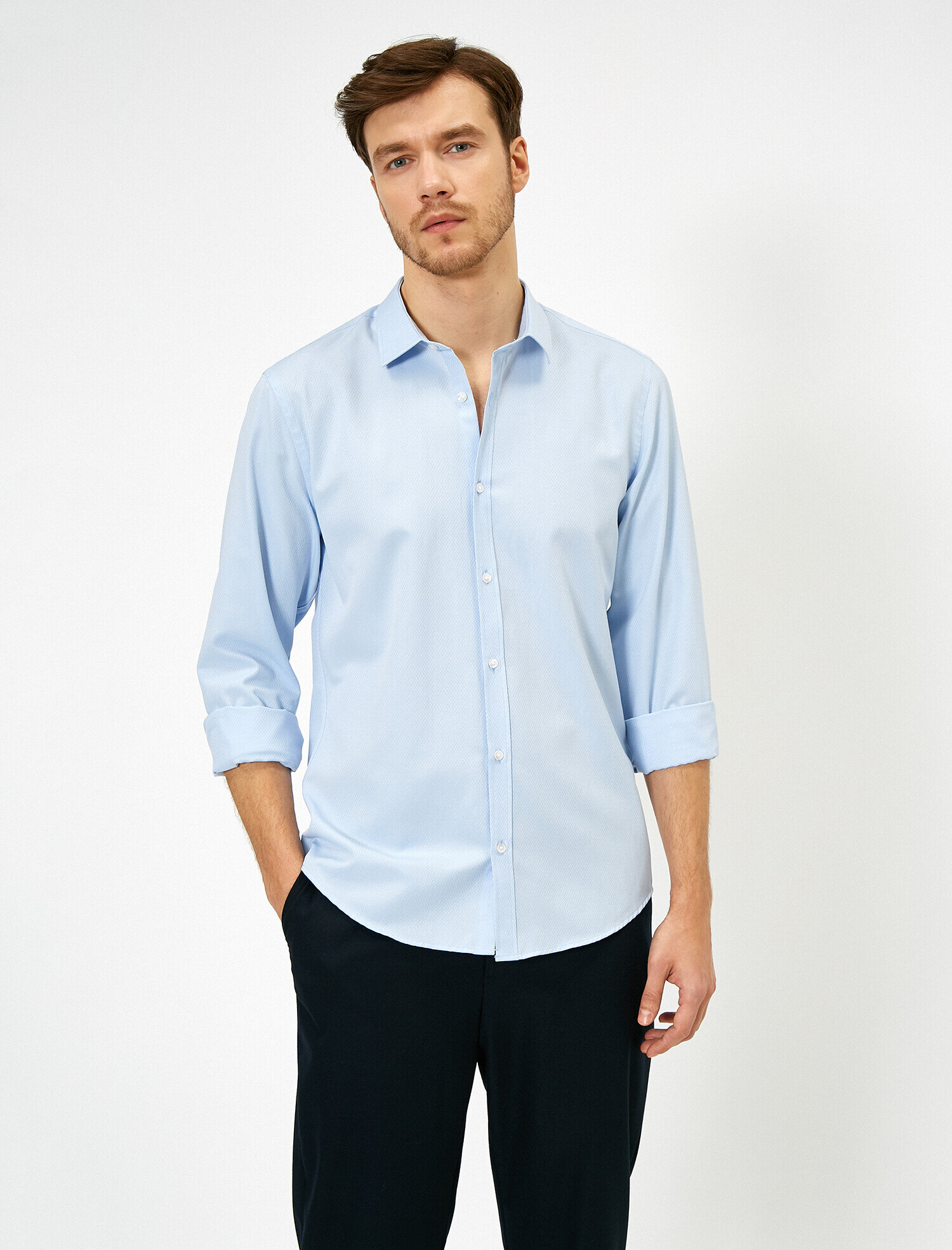   Klasik Yaka Uzun Kollu Slim Fit Smart Gömlek Non Iron