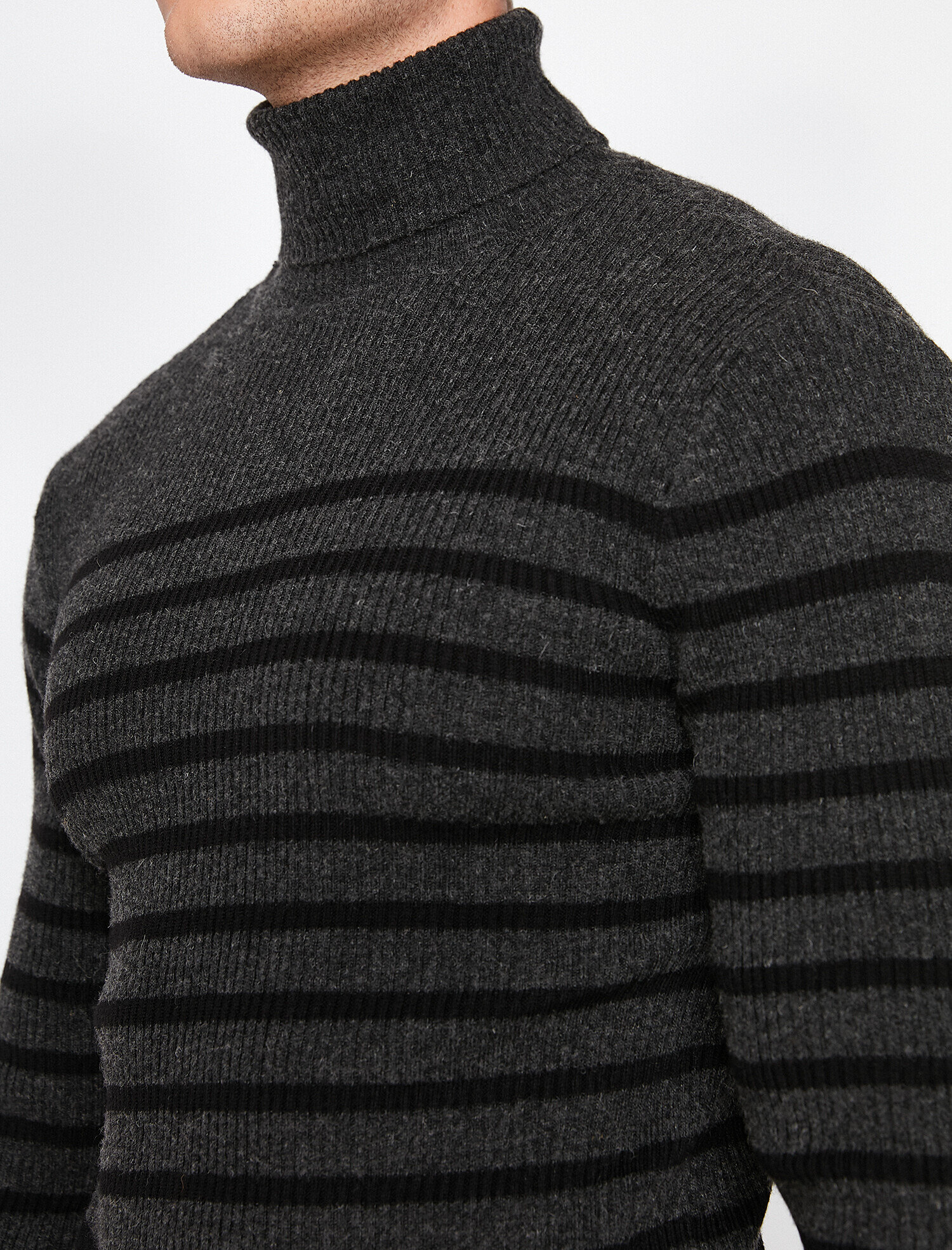   Çizgili Triko Kazak