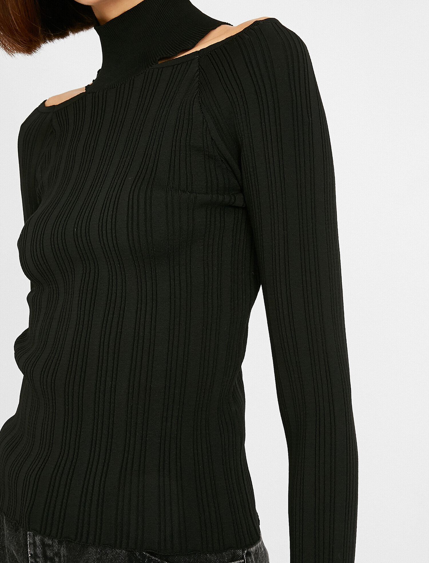   Balıkçı Yaka Pencere Detaylı Triko Kazak