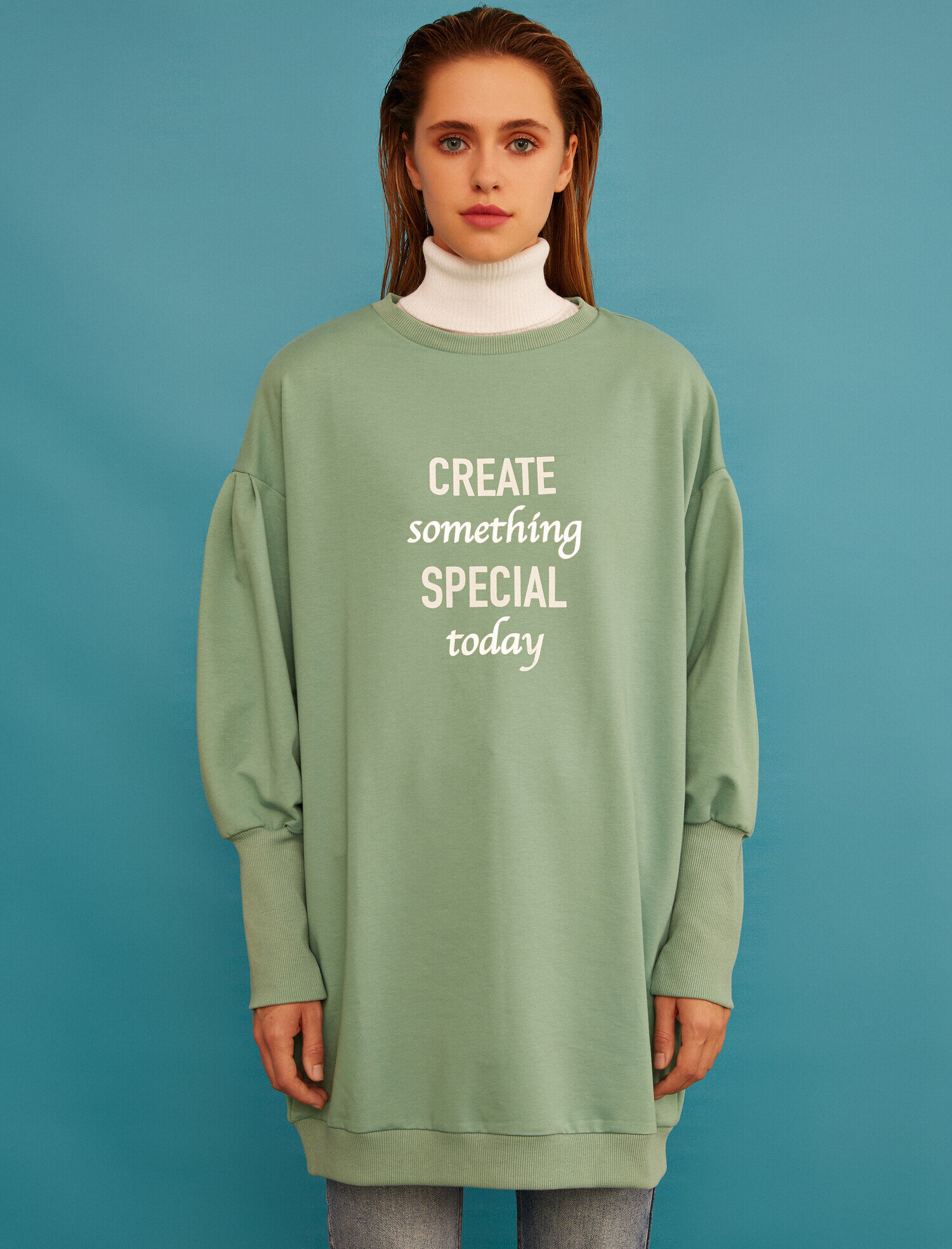   Slogan Baskılı Uzun Sweatshirt