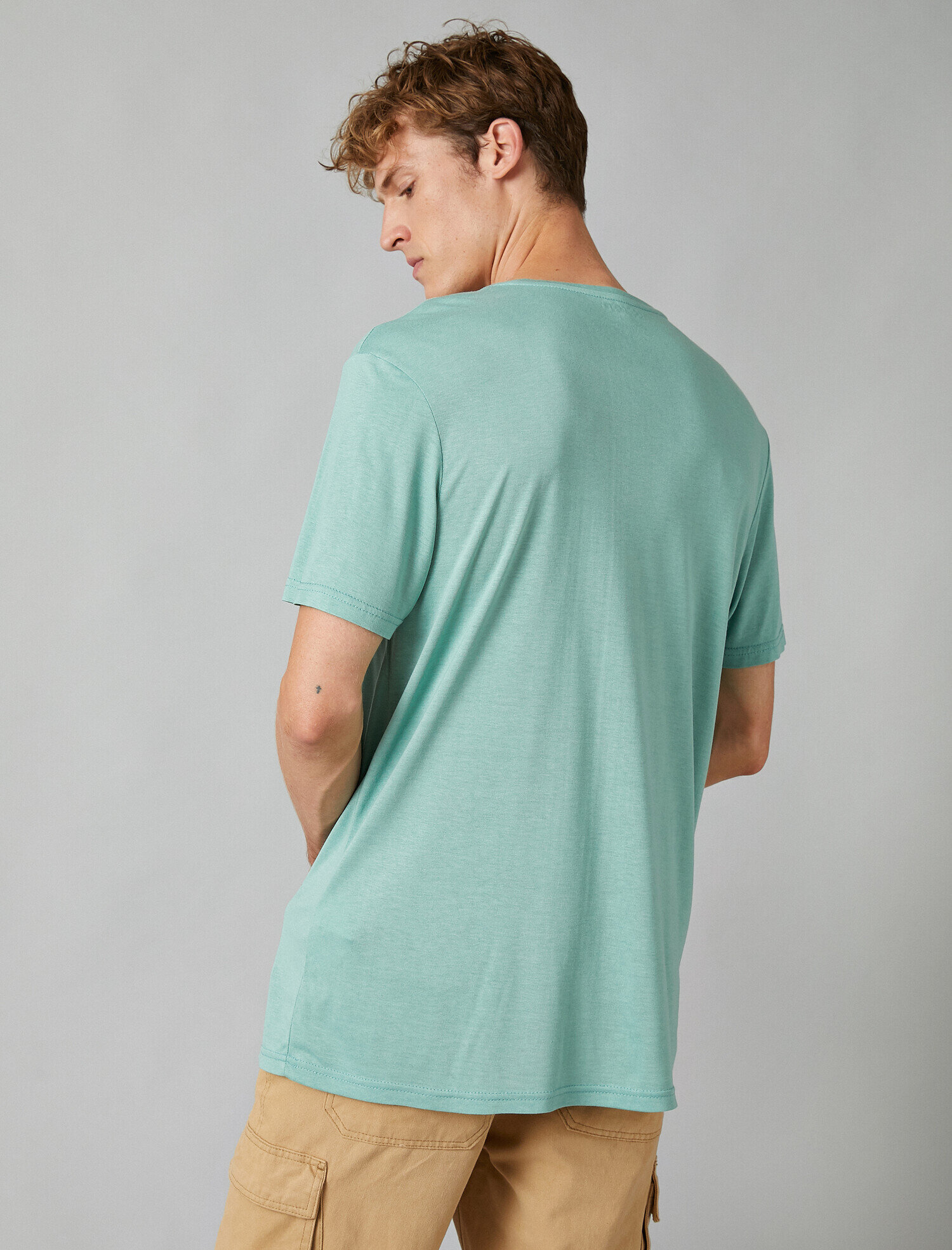   Kısa Kollu Bisiklet Yaka Basic Tişört