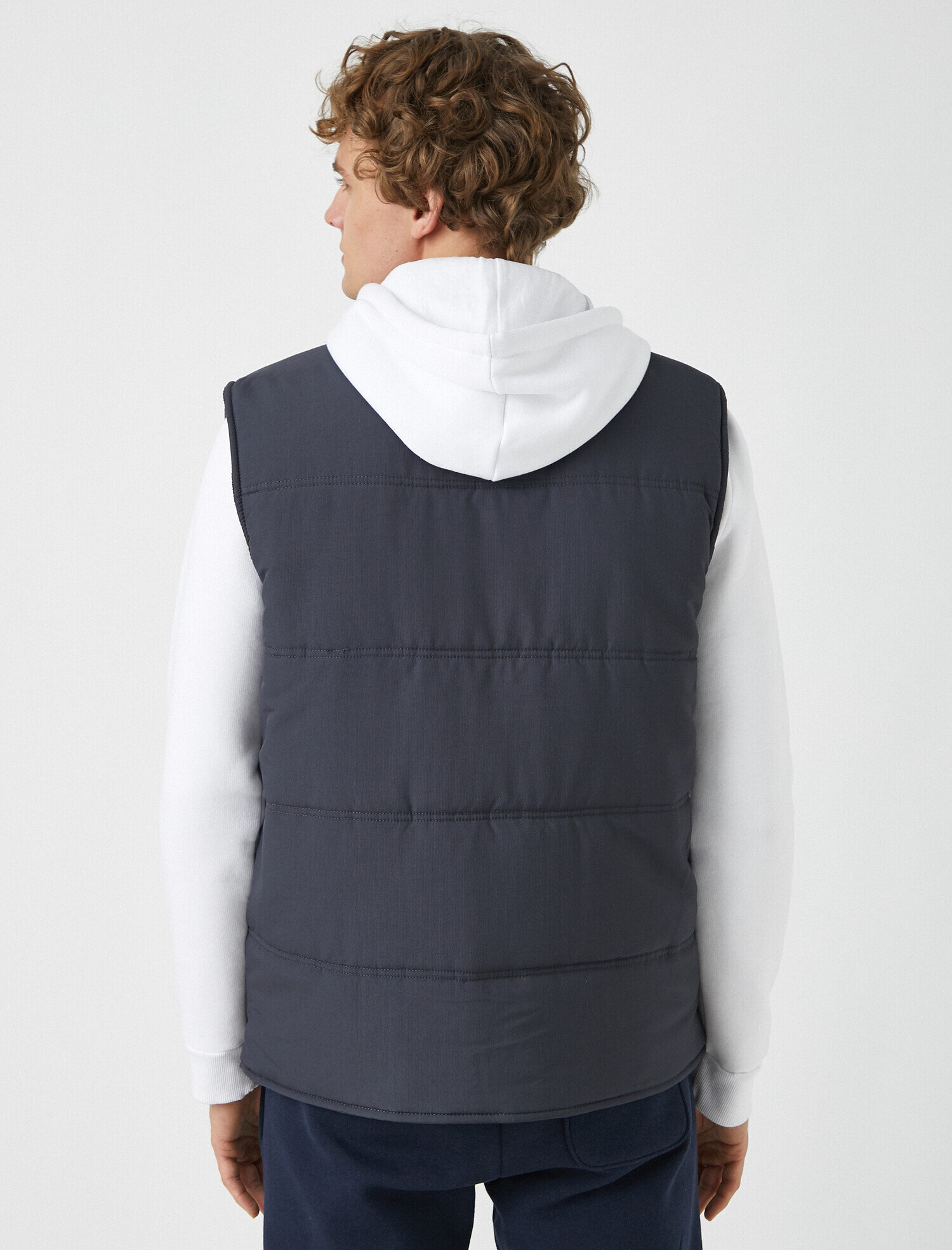   Dik Yaka Düğmeli Cepli Kalın Yelek