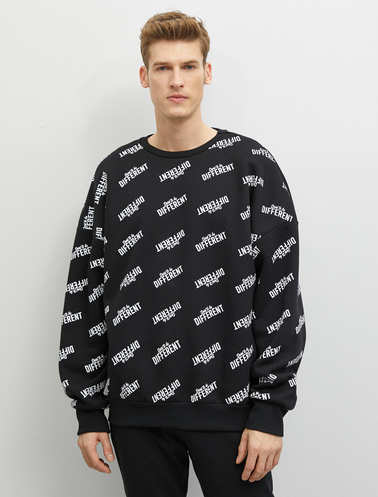   Baskılı Bisiklet Yaka Uzun Kollu Sweatshirt