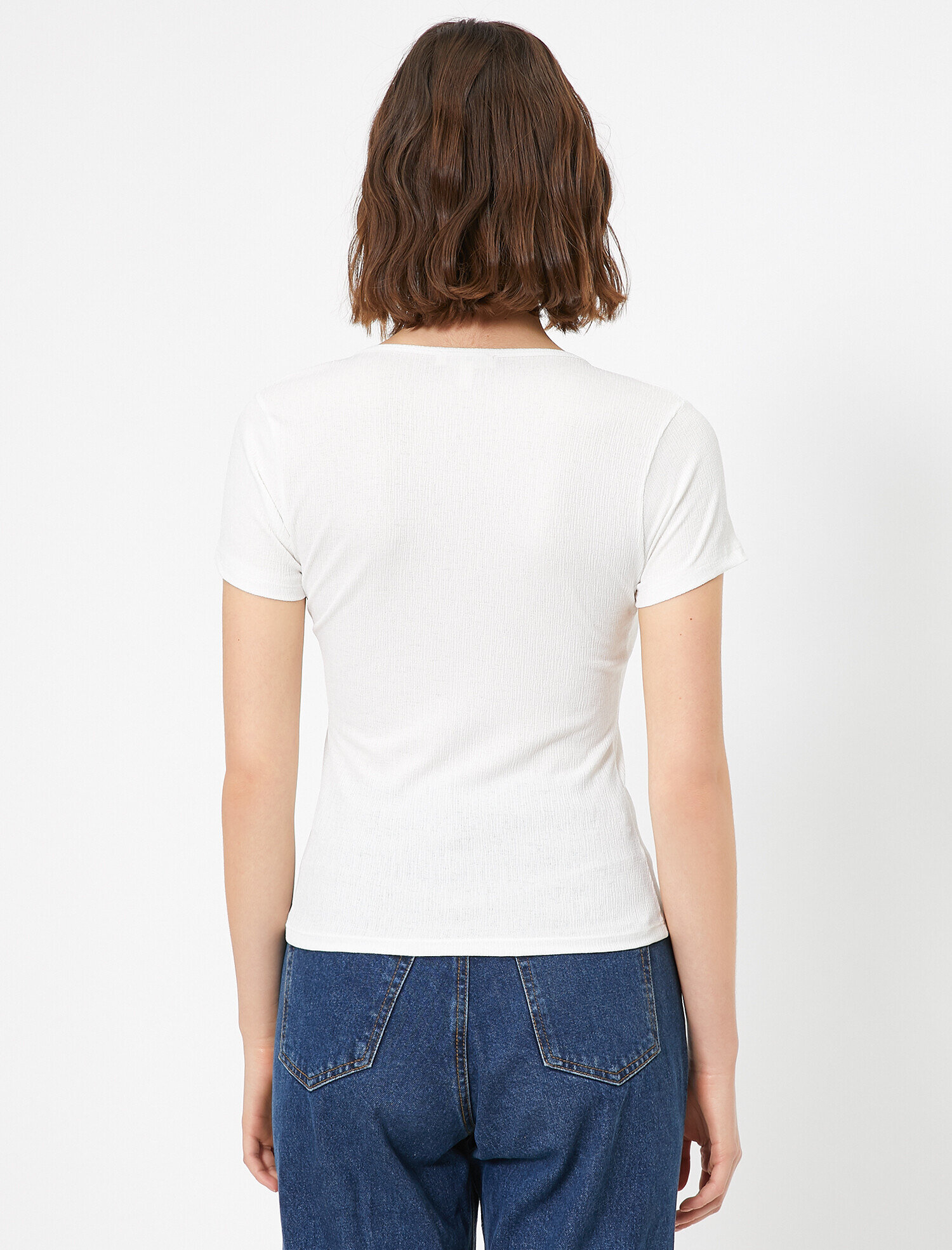   Bisiklet Yaka Dar Kalıp Tişört