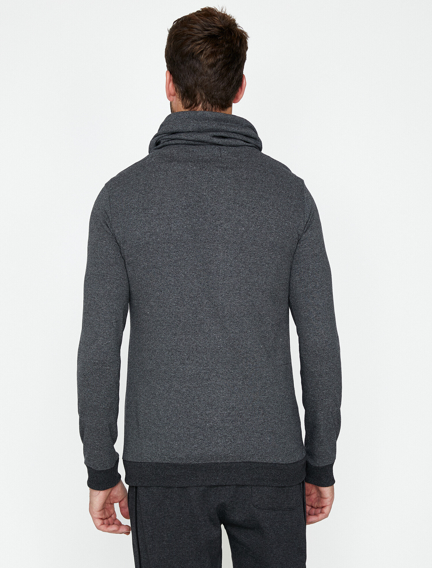   Kapüşonlu Sweatshirt