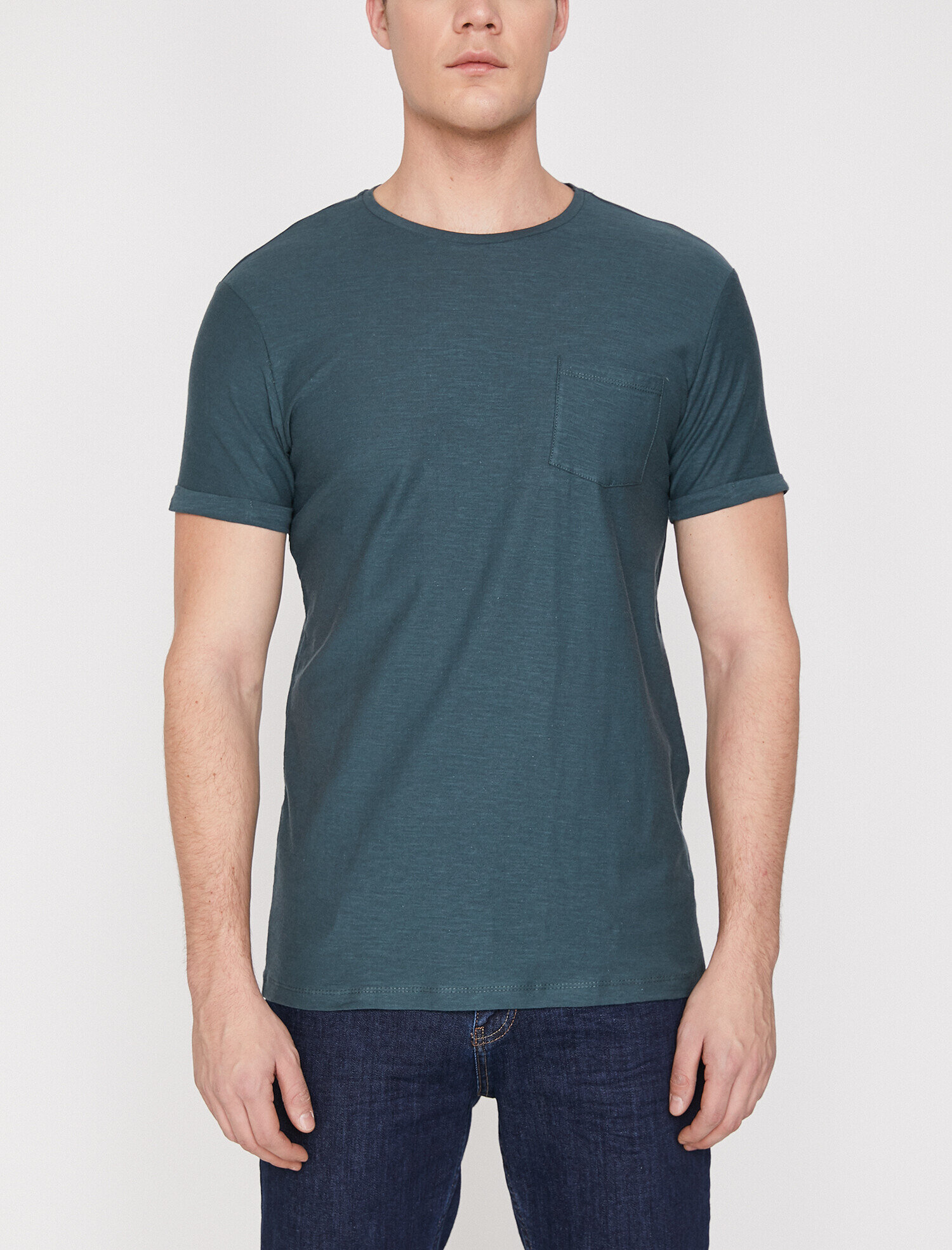 Bisiklet Yaka Tişört Cep Detaylı