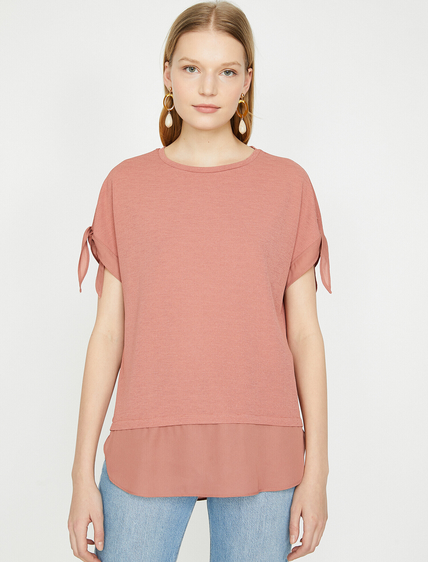   Kol Detaylı Tişört