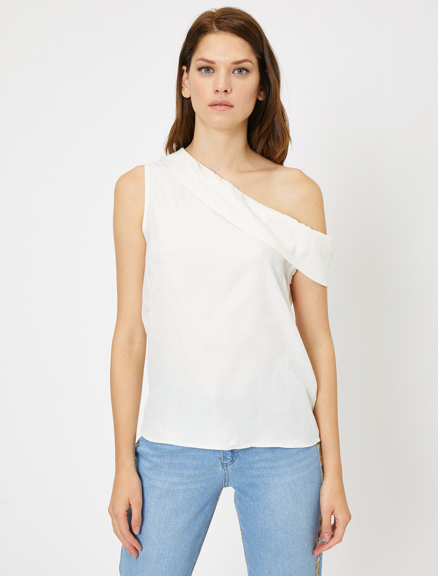   Kolsuz Omuz Detaylı Atlet