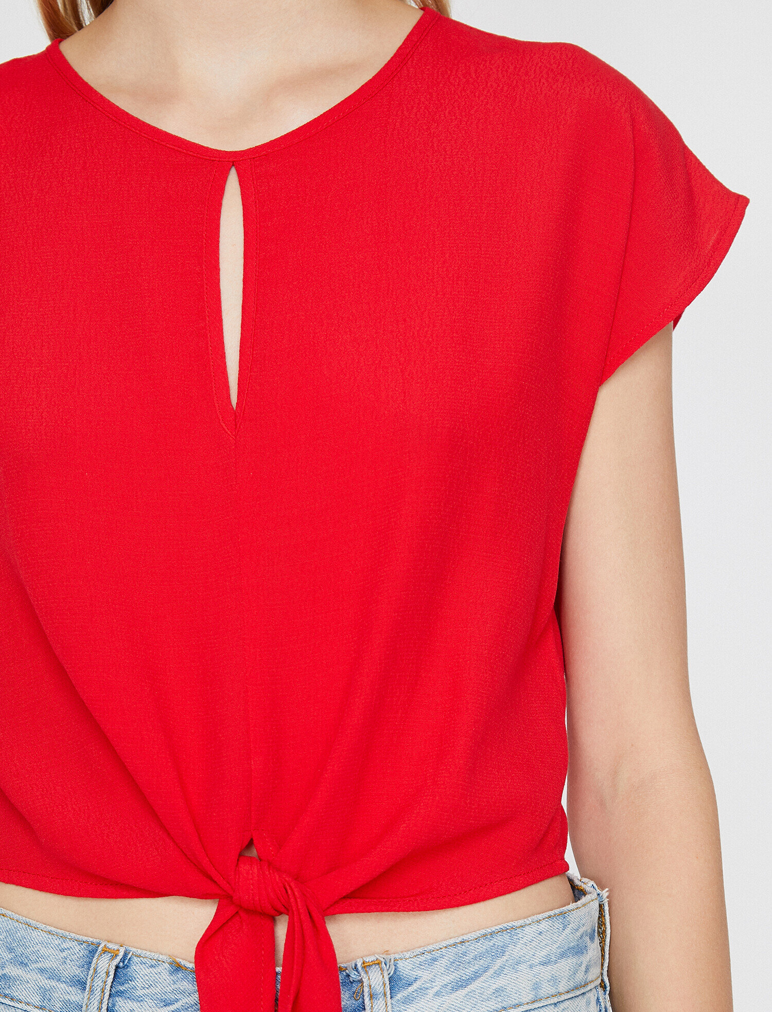   Beli Bağlamalı Bluz