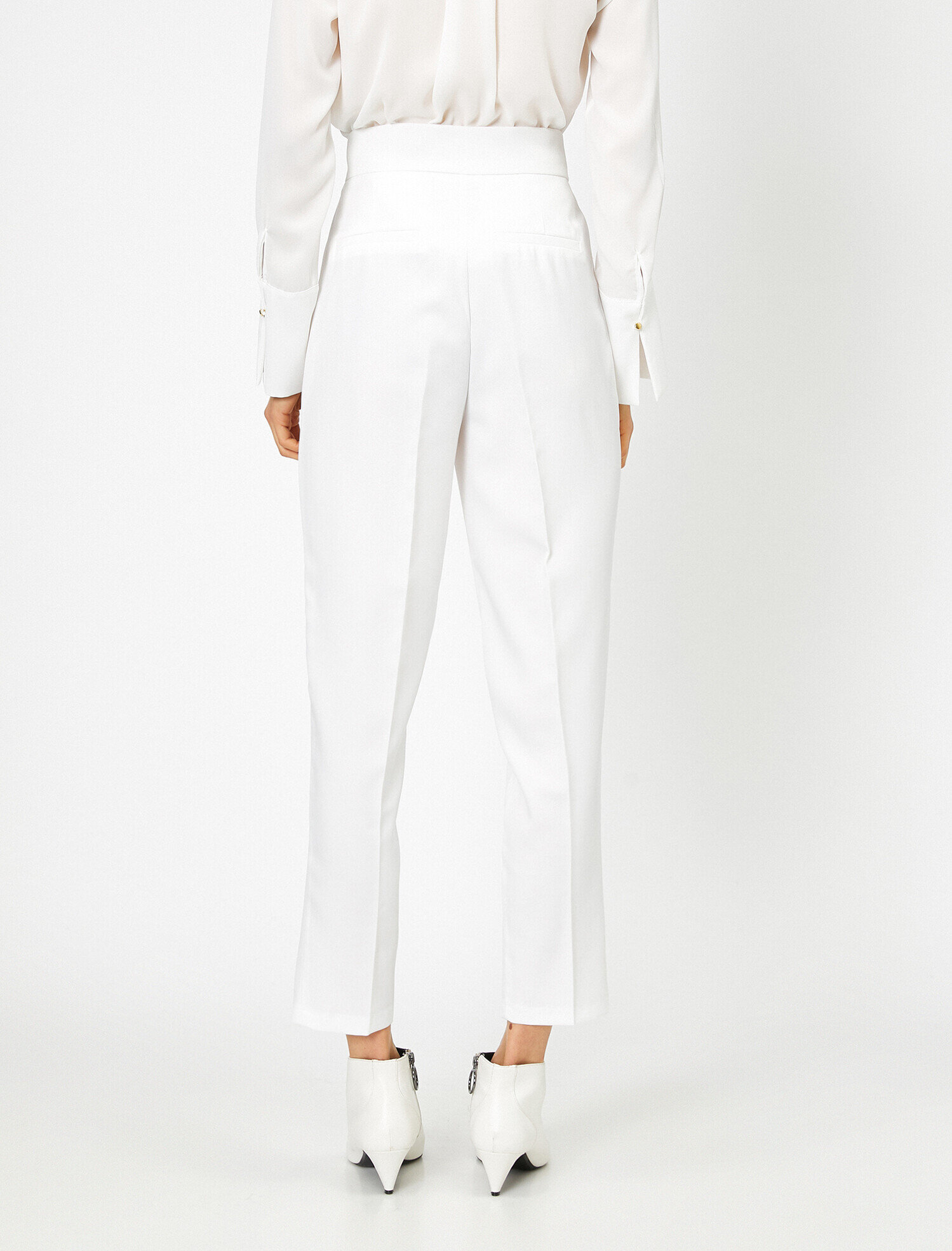   Kemer Detaylı Pantolon