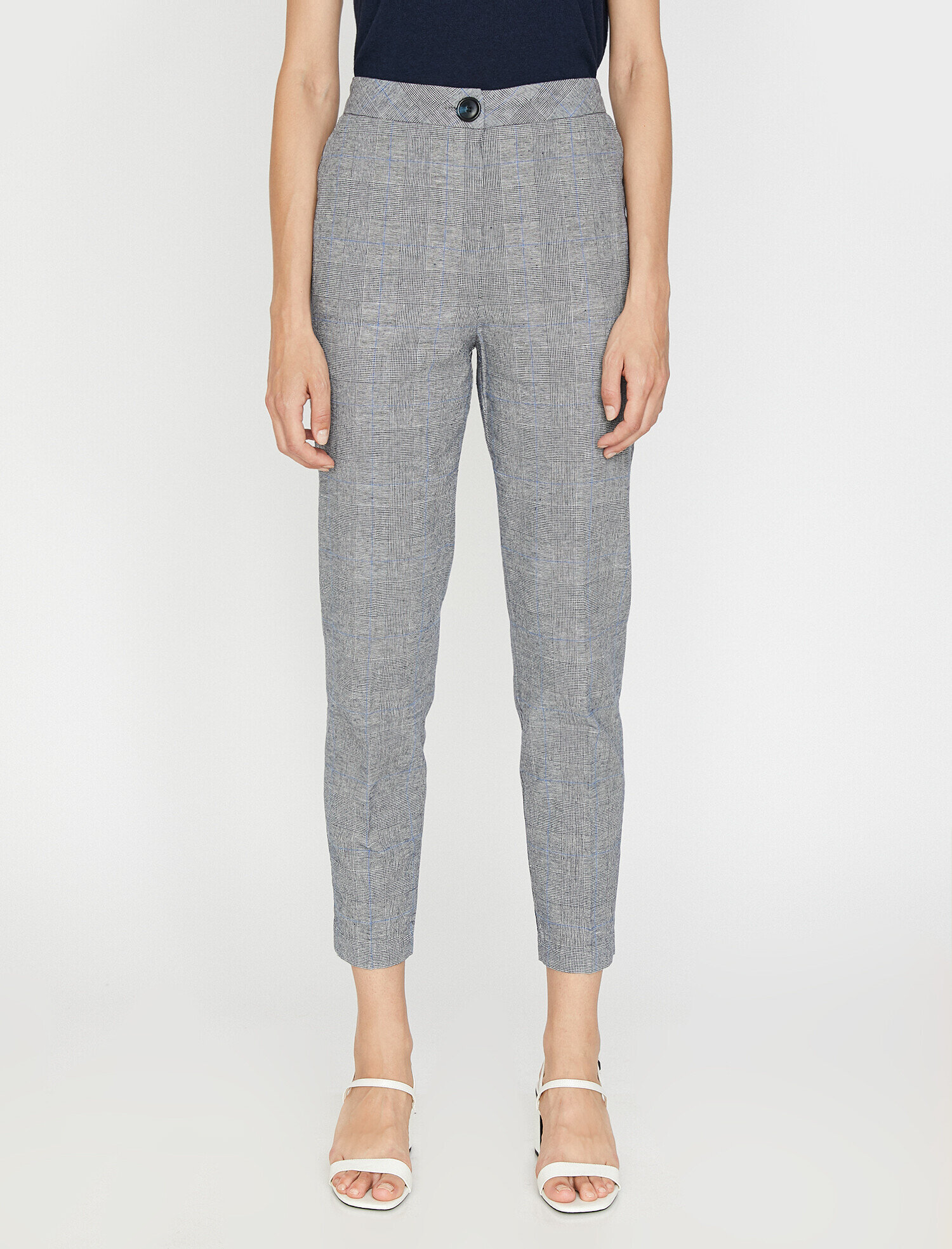   Düğme Detaylı Pantolon