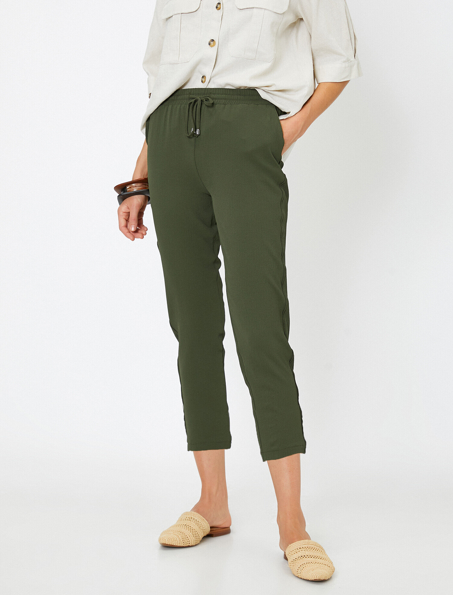   Beli Bağlamalı Cepli Pantolon