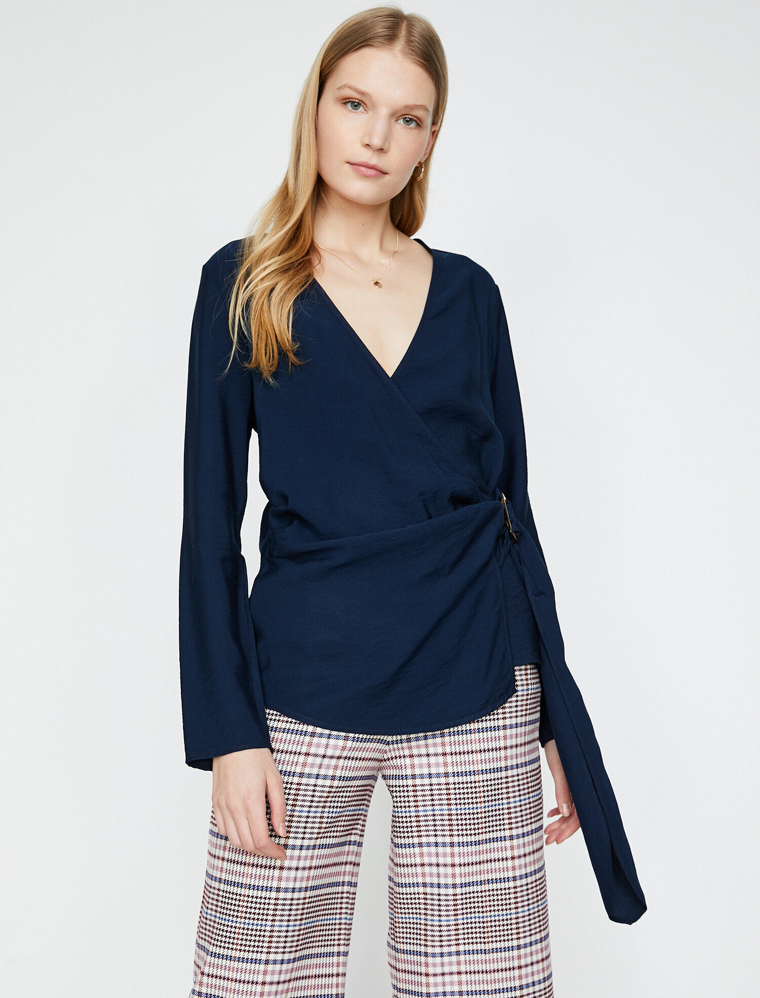   Beli Bağlamalı Bluz