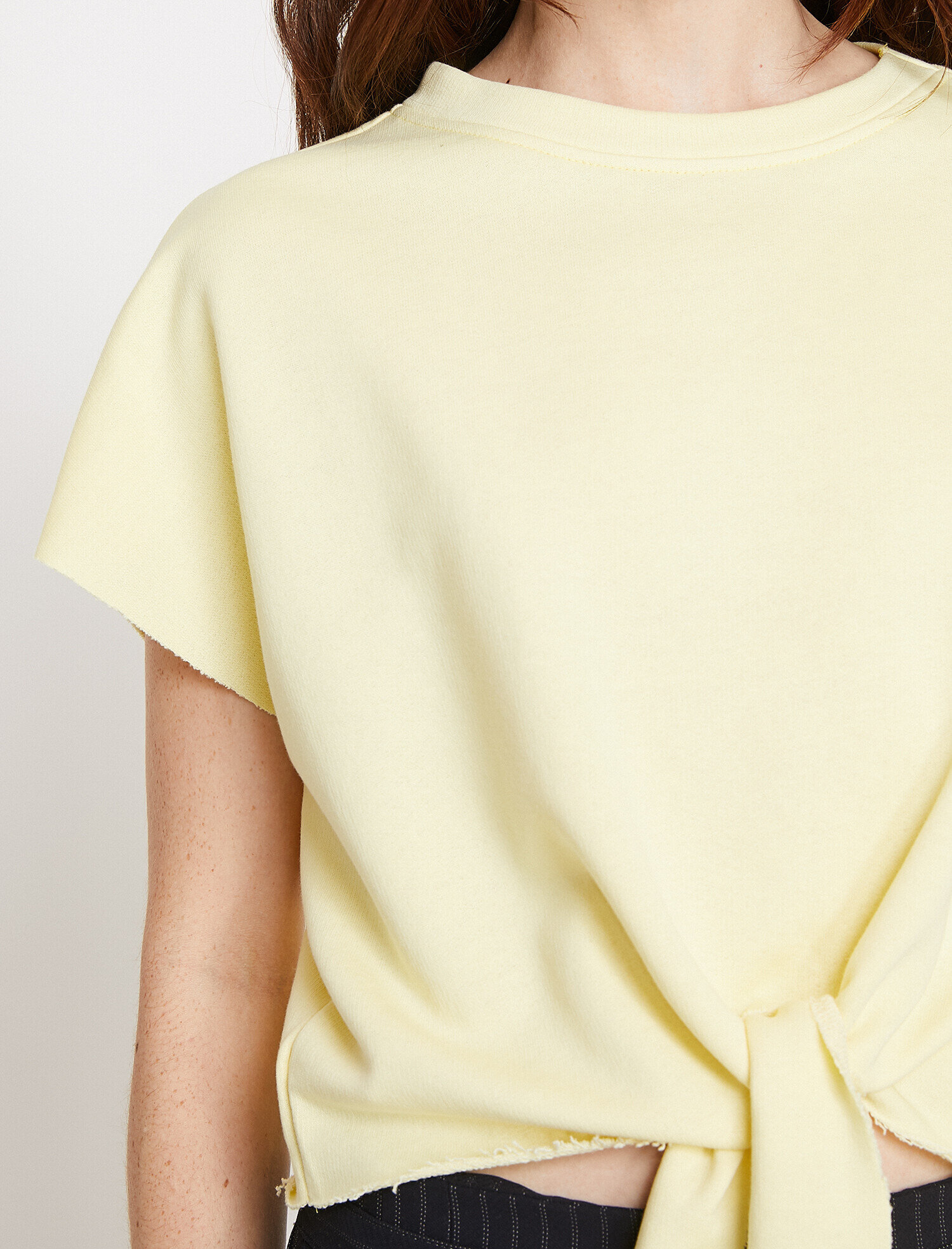   Bağlama Detaylı Tişört