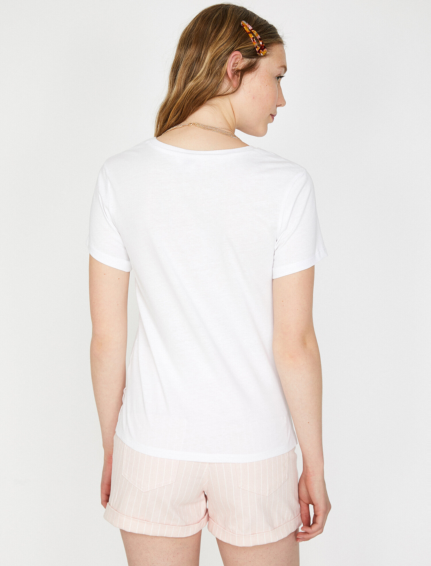   V Yaka Basic Kısa Kol Tişört