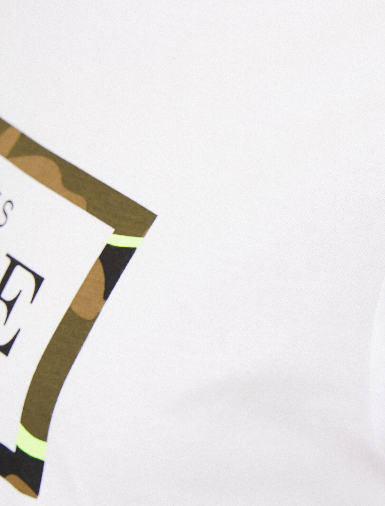   Yazılı Baskılı Tişört