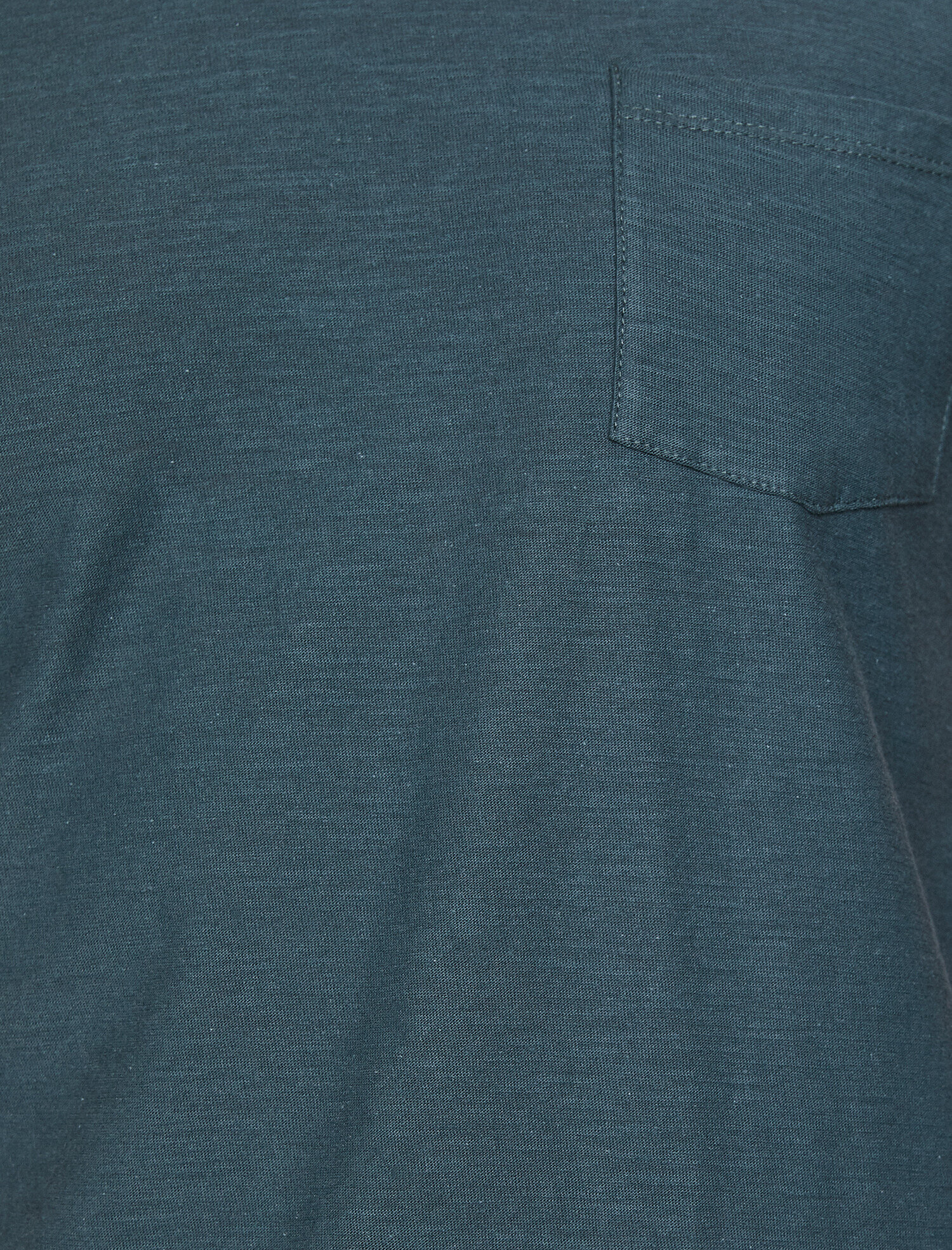 Bisiklet Yaka Tişört Cep Detaylı