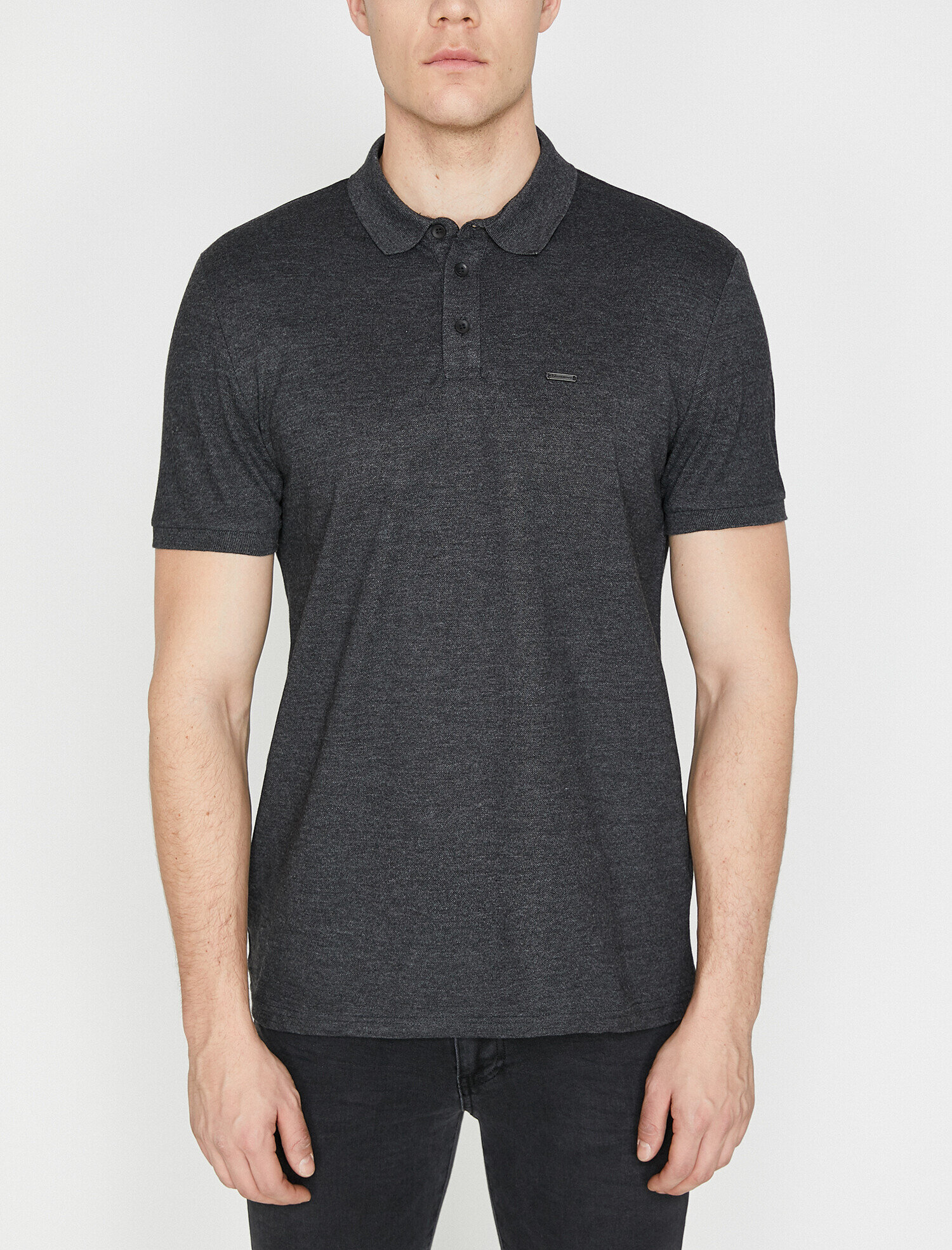   Polo Yaka Metal Logo Detaylı Slim Fit Tişört