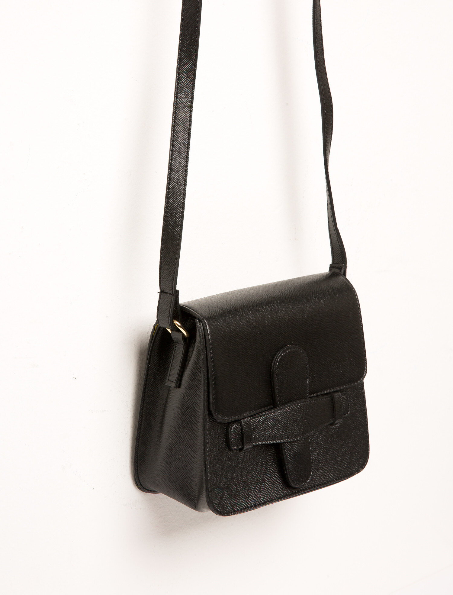  Kadın Deri Görünümlü Çanta