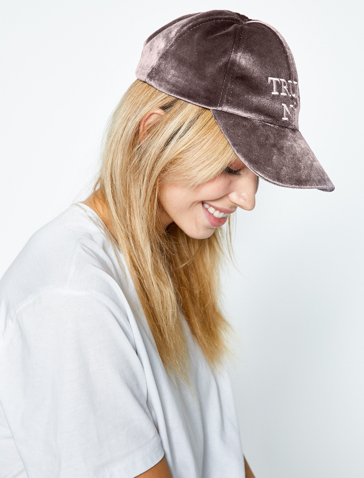  Kadın Yazılı Baskılı Şapka