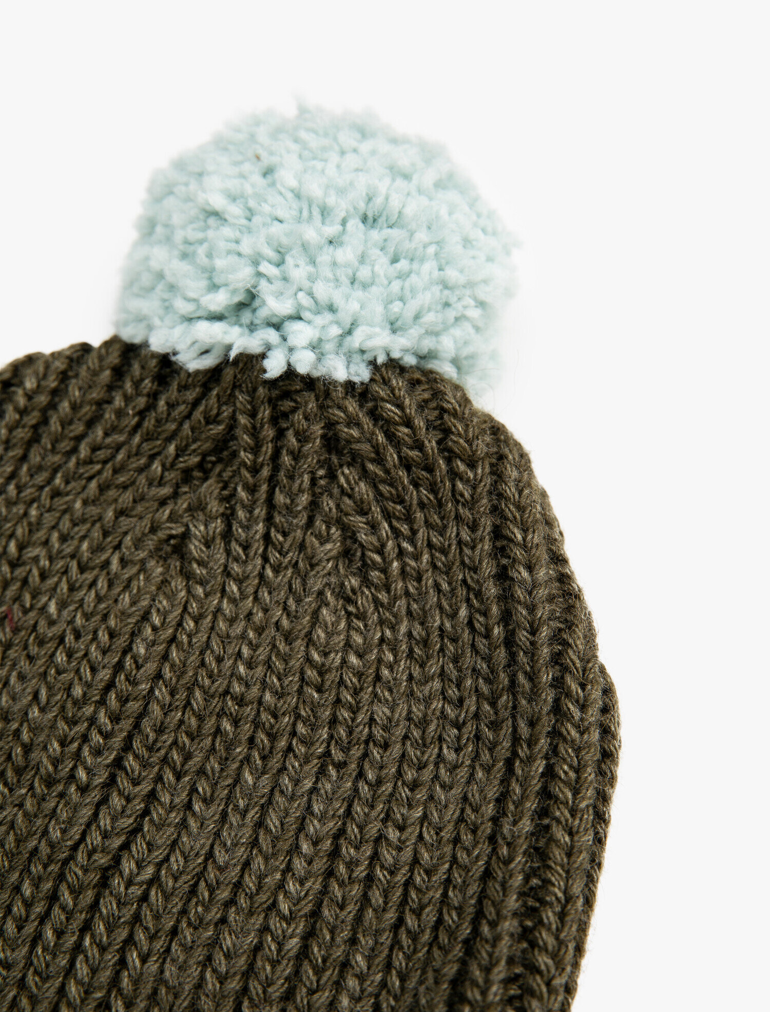  Kadın Ponpon Detaylı Bere