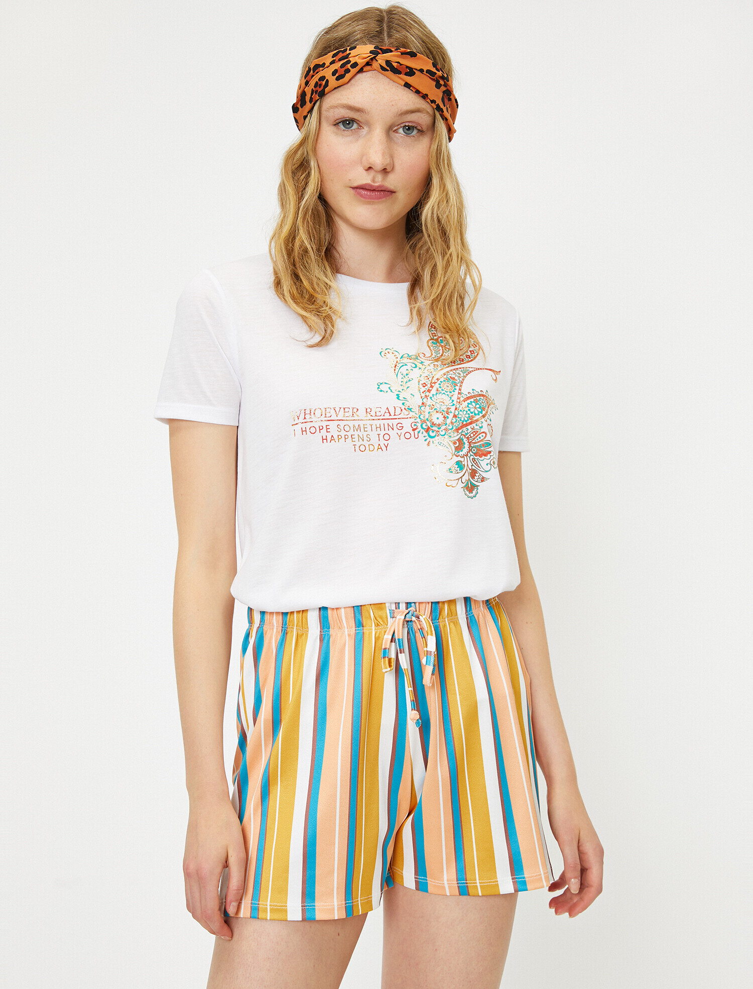   Yazılı Baskılı Tişört